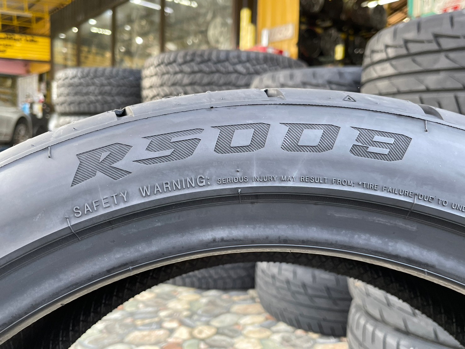 Lansail RS009 225/45R18 ยางใหม่ปี2023