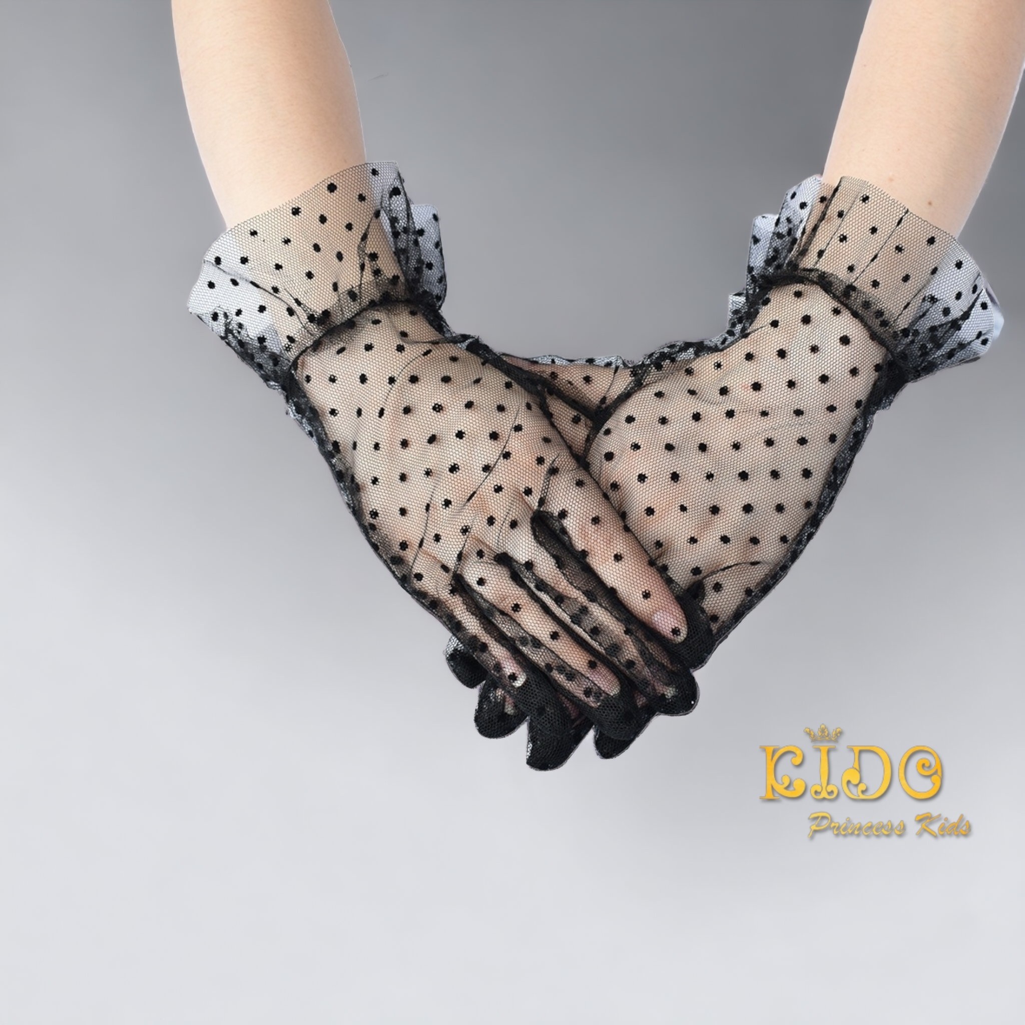 ถุงมือเด็ก(มีหน้าร้านอยู่รัชดา)GS011 ถุงมือเด็ก สีดำ แบบโปร่งข้อระบายลูกไม้ลายจุด