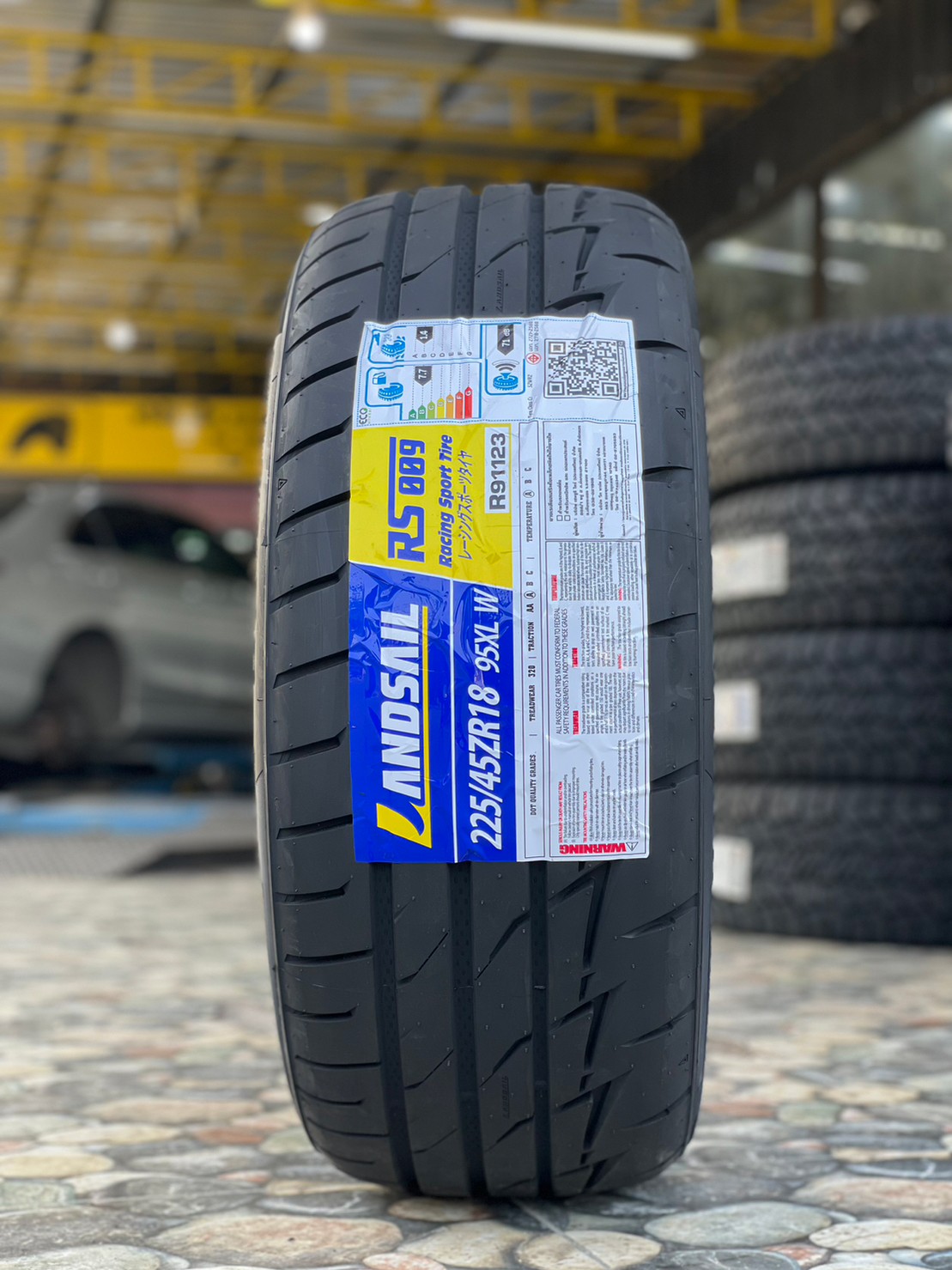 Lansail RS009 225/45R18 ยางใหม่ปี2023