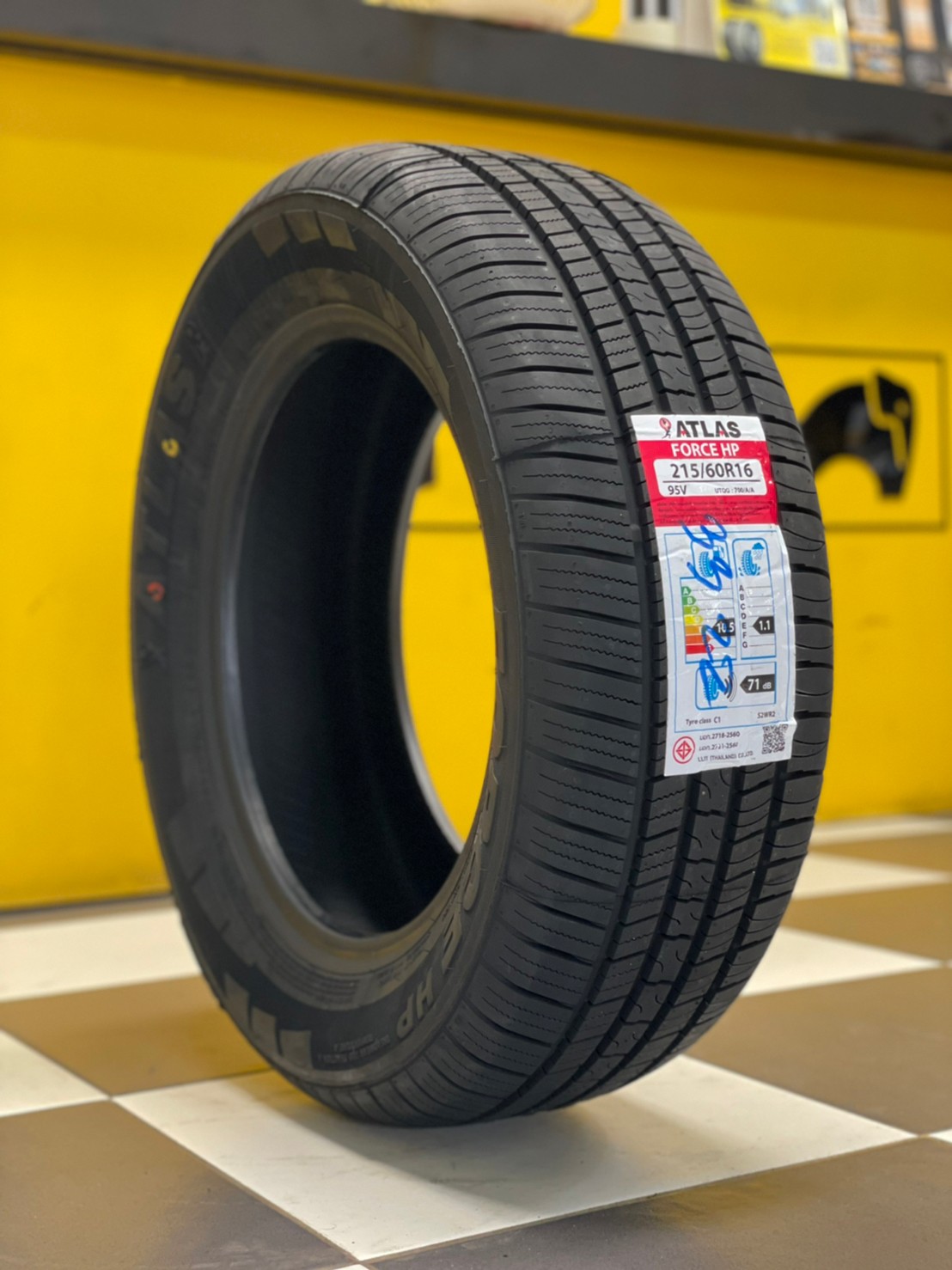 ATLAS FORCE UHP 215/60R16 ยางใหม่ปี 2022