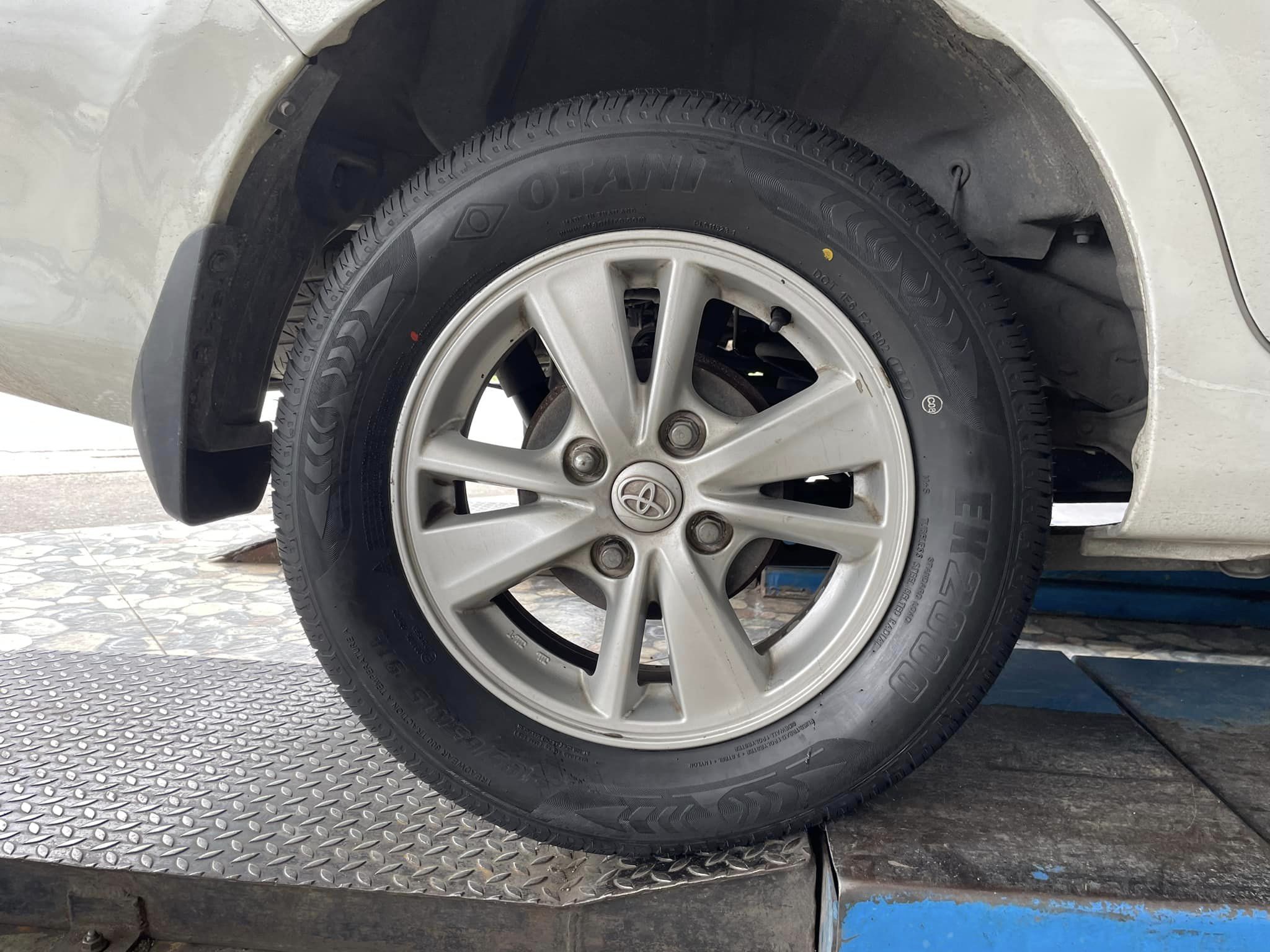 🚘 #TOYOTA_AVANZA🛞 🛞#OTANI #EK2000 🛞195/65R15 🛞