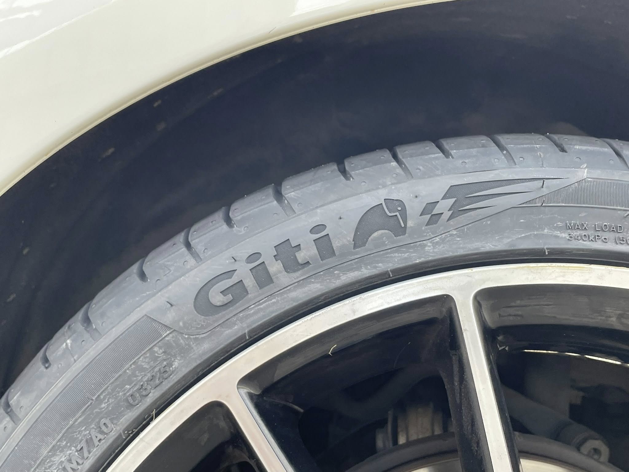 BENZ_C220d เปลี่ยนยาง 🛞🐘#GITI_SportS2_225/40R19 🛞 #GITI_SportS2_255/35R19