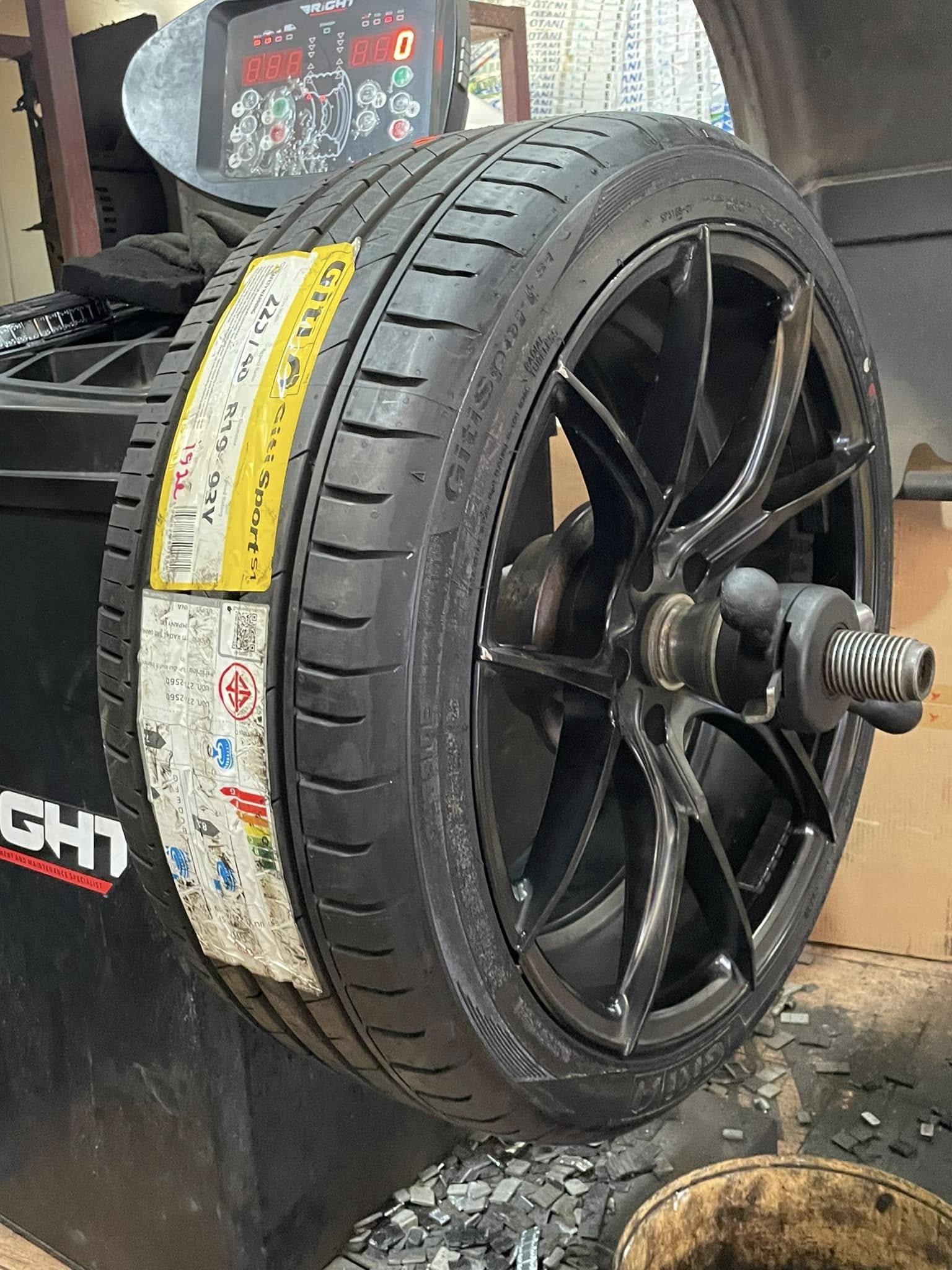 🚗#Volkswagen_Passat🛞 🛞#ยางจีที #ยางสปอร์ตสมรรถนะการขับขี่สูง 🛞 🛞#Giti_SportS1 225/40R19