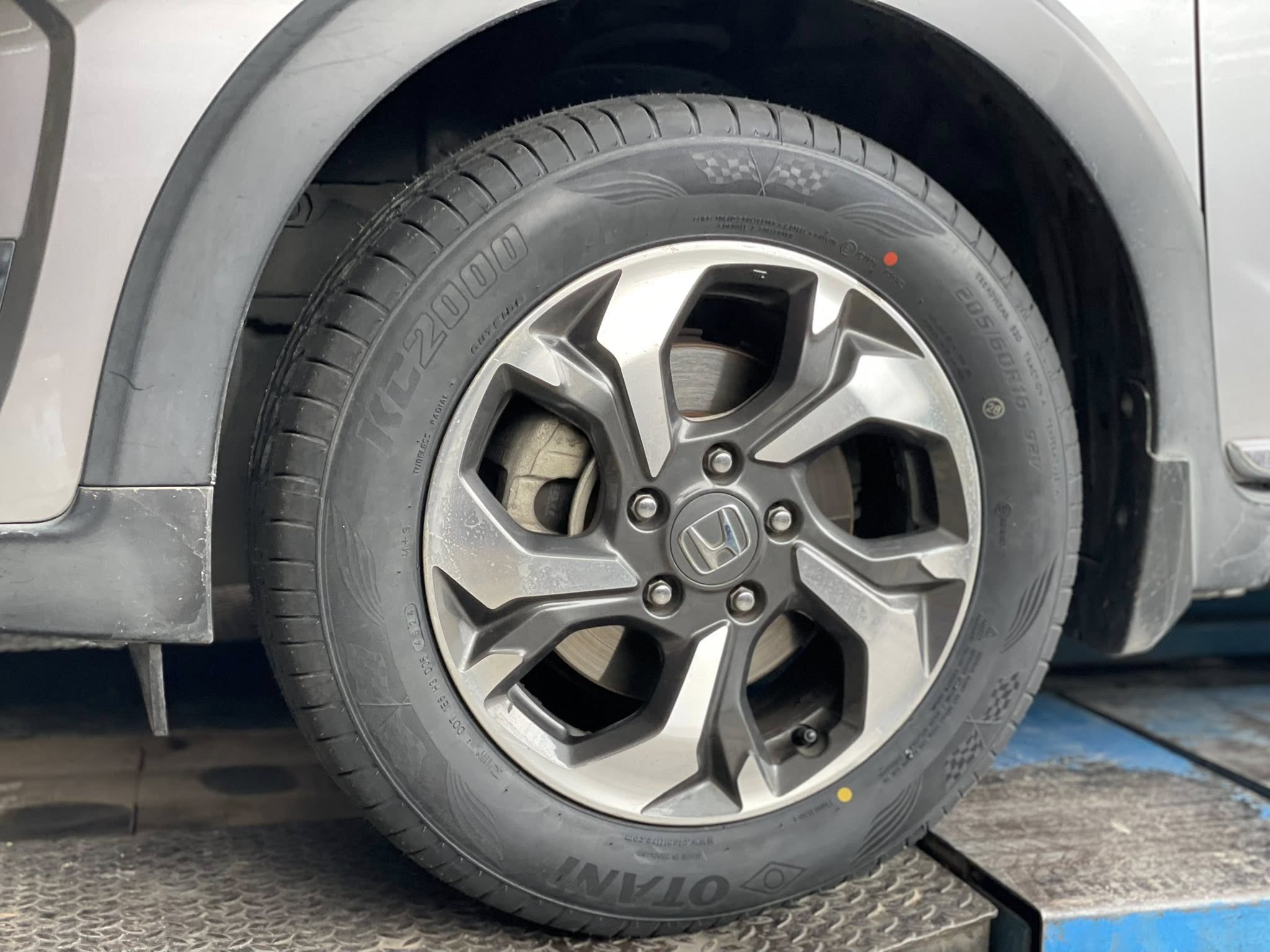 Honda_BRV 🚘 🛞🐘#OTANI_KC2000 205/60R16 🛞 🛞ยางคุณภาพดีนุ่มเงียบ🛞