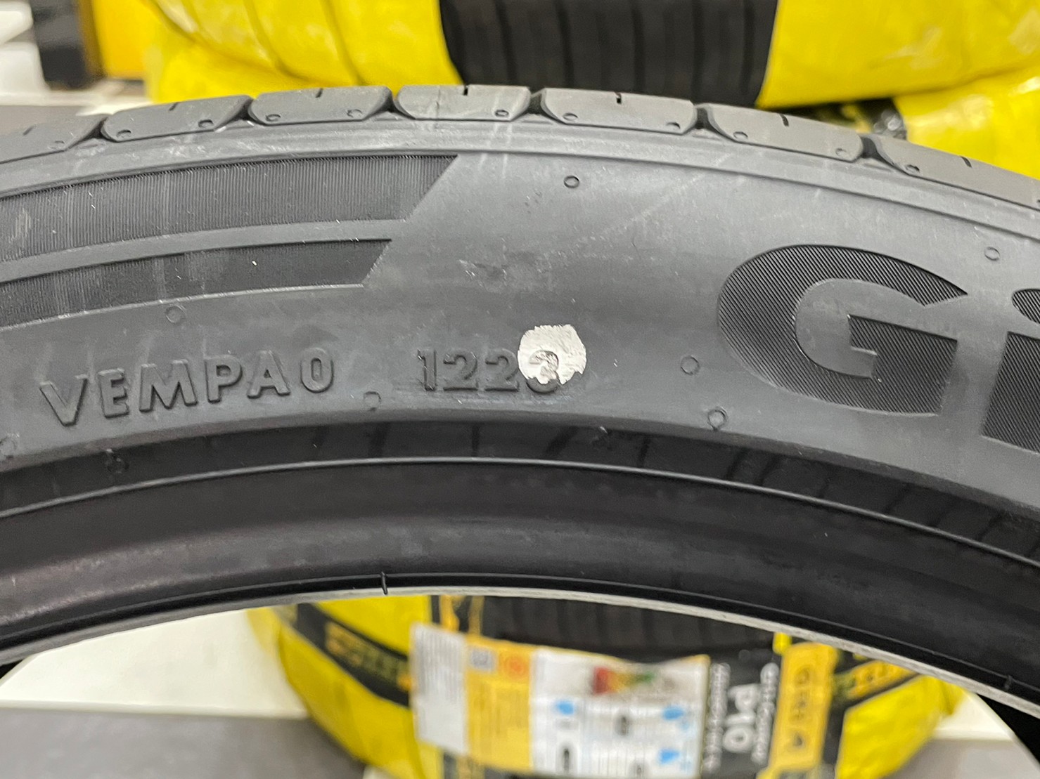 Giti Control P10 255/40R20 ยางใหม่ปี2023 #ยางเทคโนโลยีฟองน้ำ