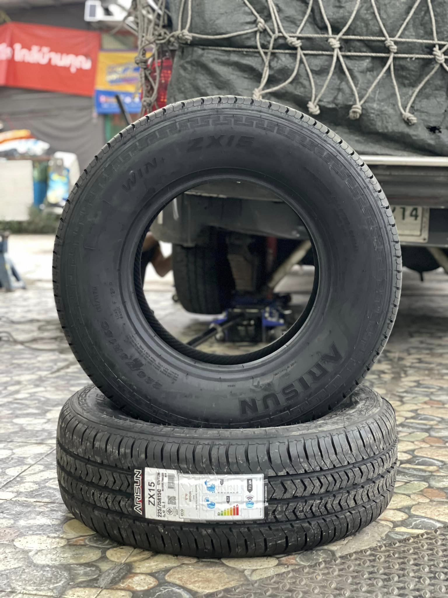 เปลี่ยนยาง #TOYOTA_REVO #ARISUN_ZX15_225/75R15