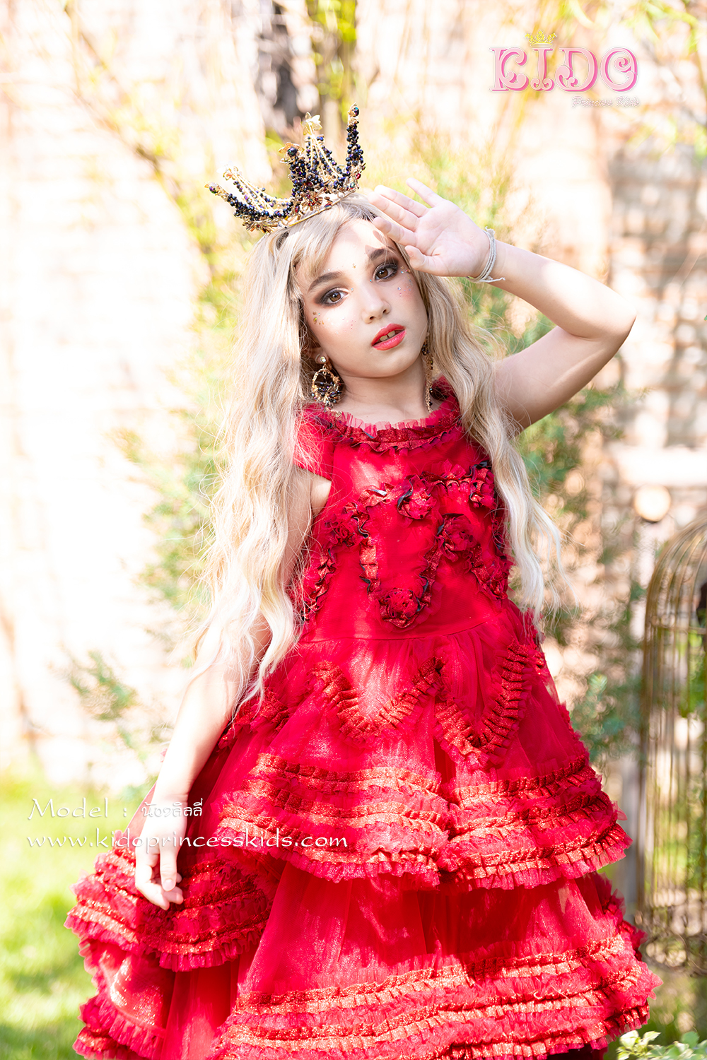 เช่าชุดเด็ก*มีหน้าร้านอยู่รัชดา ลองได้ เปลี่ยนได้ ถ่ายรูปเองจากสินค้าจริง*W18206 ชุดเดินแบบเด็กสีแดงเน้นความหรูที่การตกแต่งด้วยการนำผ้ามาจับจีบระบายแต่งเป็นลวดลายในชุด กระโปรงทรงหน้าสั้นหลังยาวดูเปรี้ยวแบบมีสไตล์ มีแขน