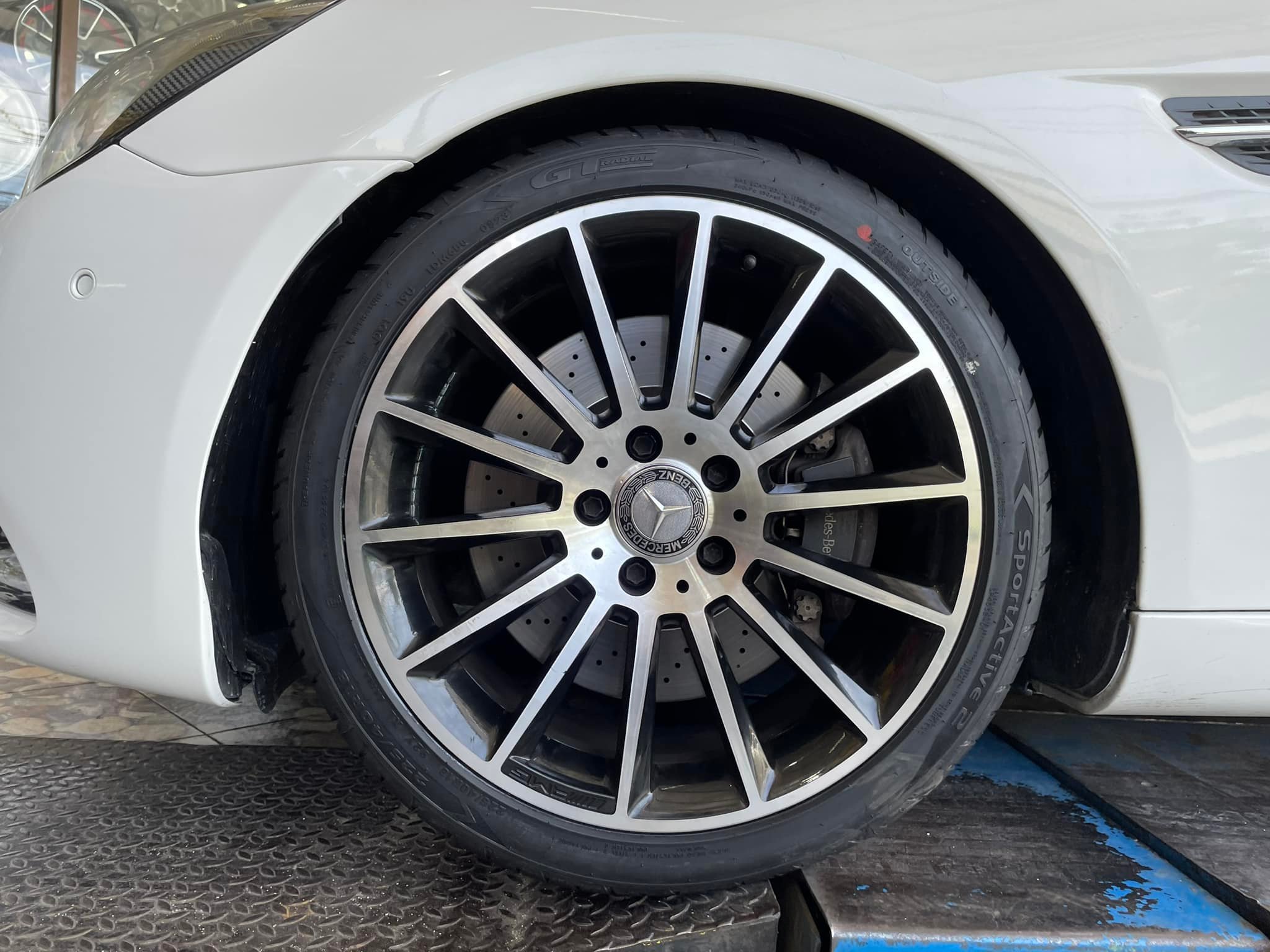 GT RADIAL SportActivE2 225/40R18 GT RADIAL SportActivE2 255/35R18