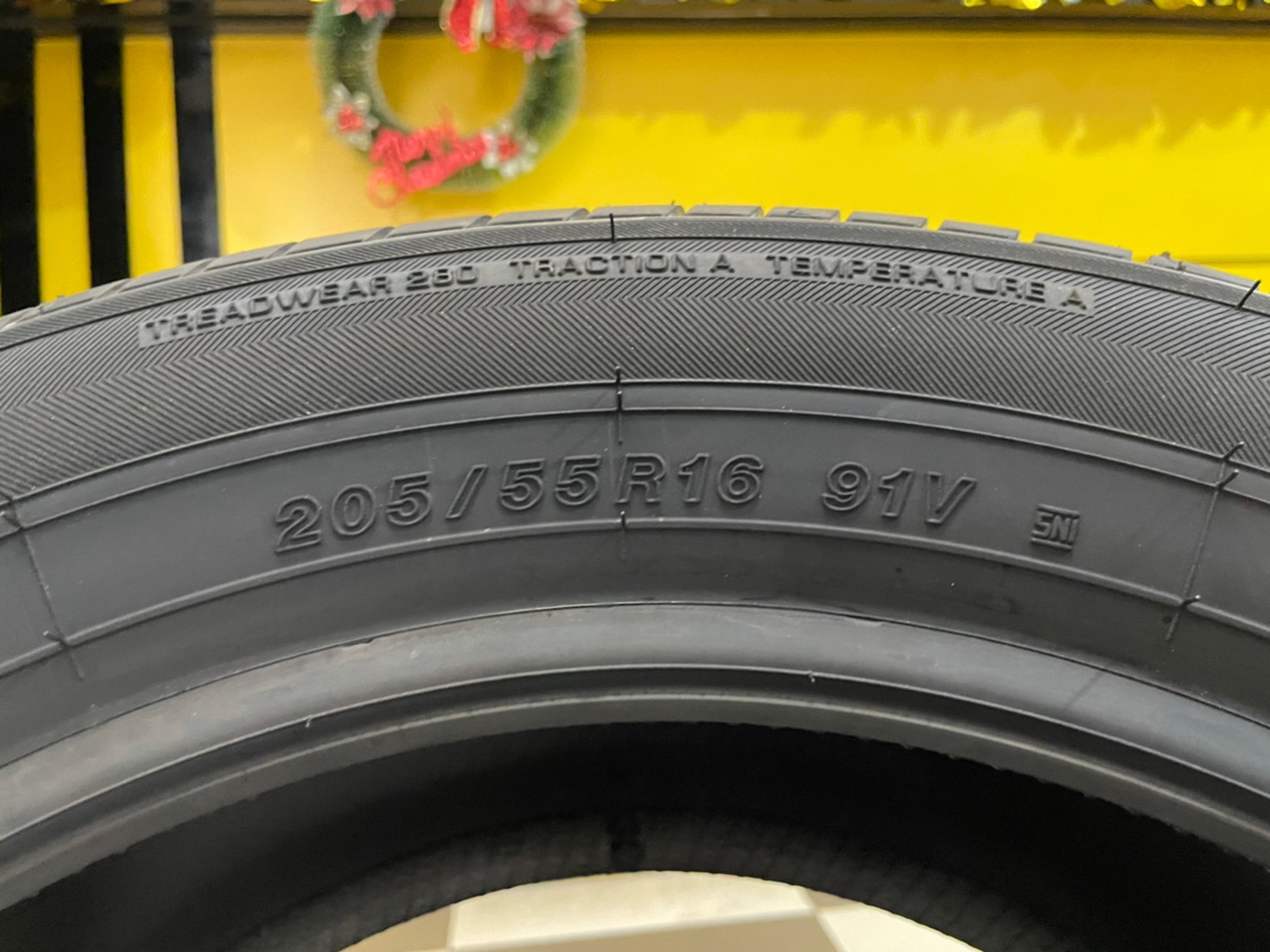 ยางใหม่YOKOHAMA ADVAN DB E70 205/55R16 ยางใหม่ปี2023