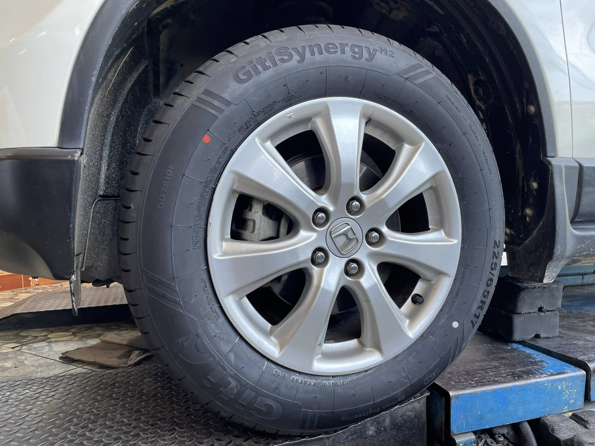 HONDA_CRV 🚘เปลี่ยนยาง 🛞🐘#GITI_SynergyH2_225/65R17