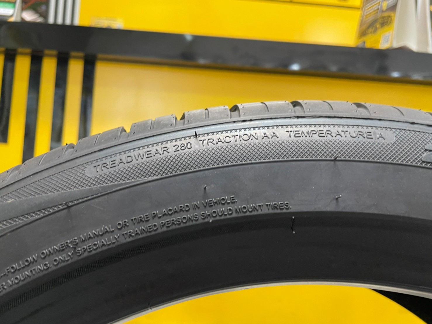 ยางใหม่ GOODRIDE SA37 245/45R20 ยางใหม่ปี2022