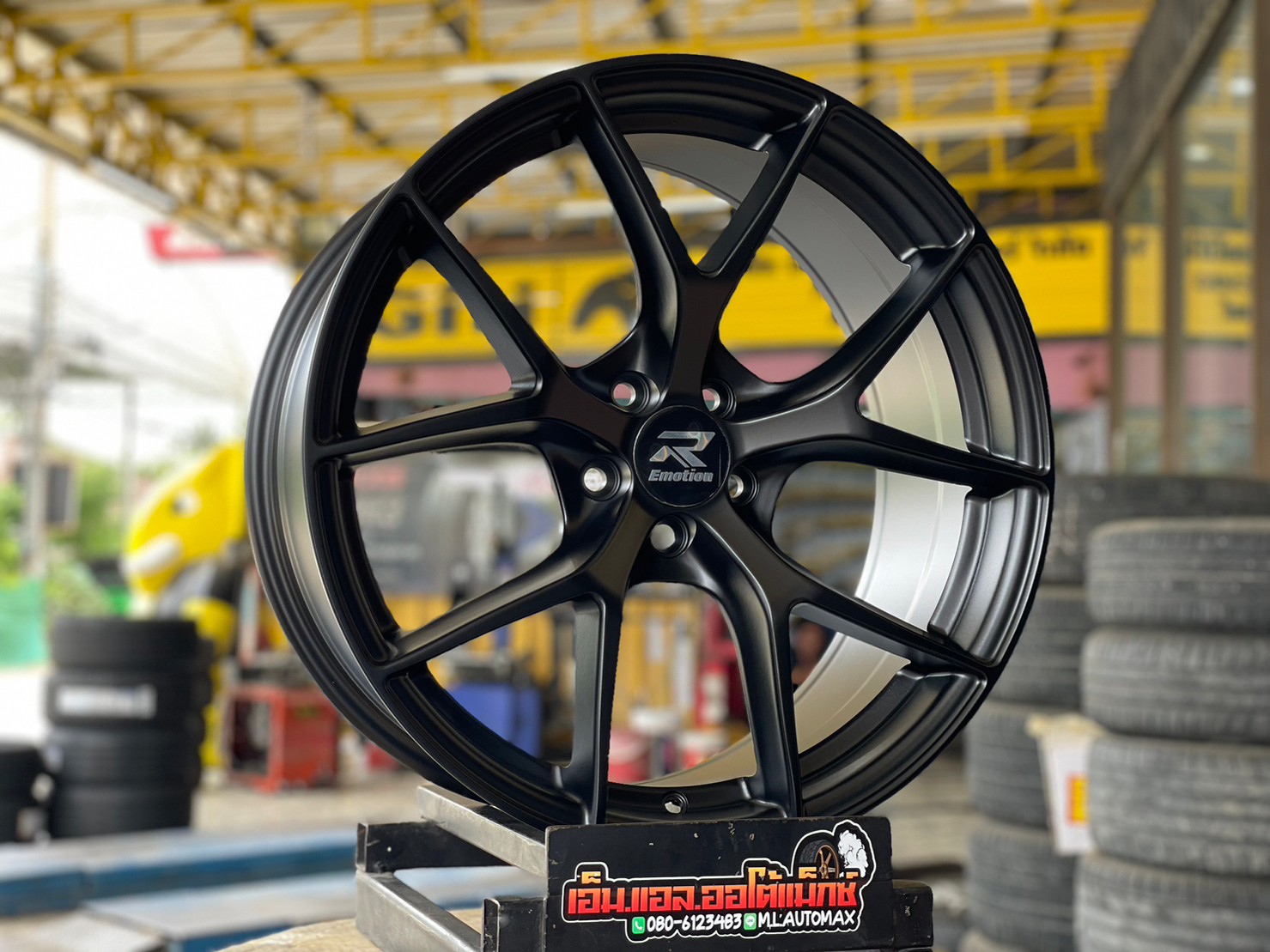 ล้อแม็ก EmotionR รุ่น FRE ขอบ 18x8 ET35 PCD 5x100 สีดำ