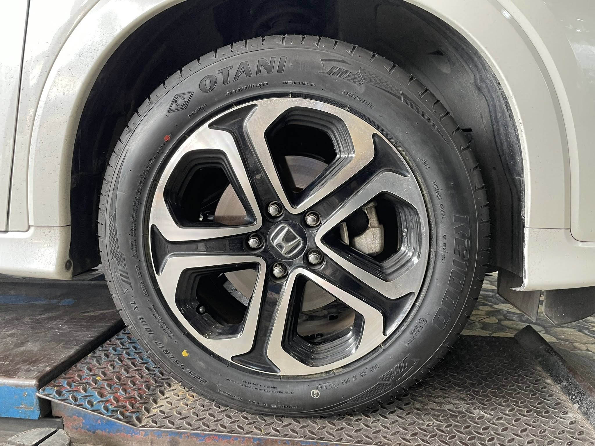 HONDA_HRV 🚘เปลี่ยนยาง 🛞🐘#OTANI_KC1000_225/55R17