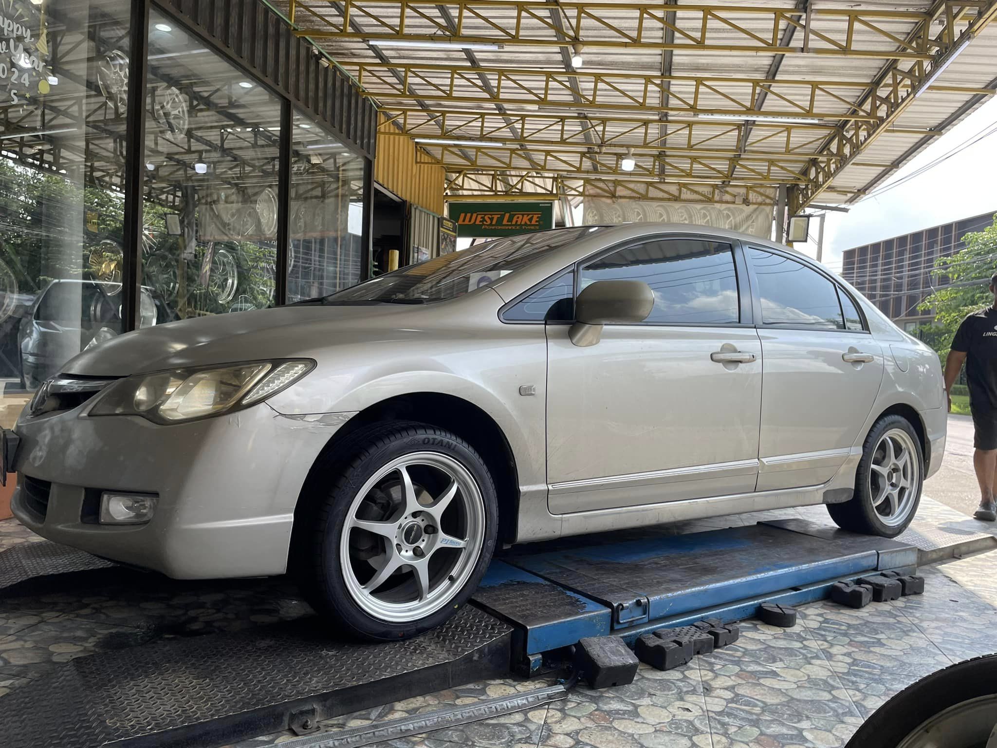 🚘 #HONDA_CIVIC เปลี่ยนยาง #OTANI #KC2000 205/45R17 #OTANI #KC2000 215/45R17