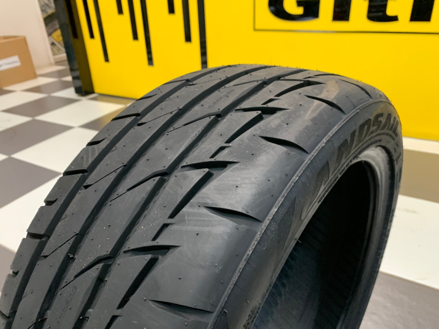 ยางลายซิ่ง 🔥🔥🔥Landsail RS009 205/45R17 👍 ยางใหม่ปี2021