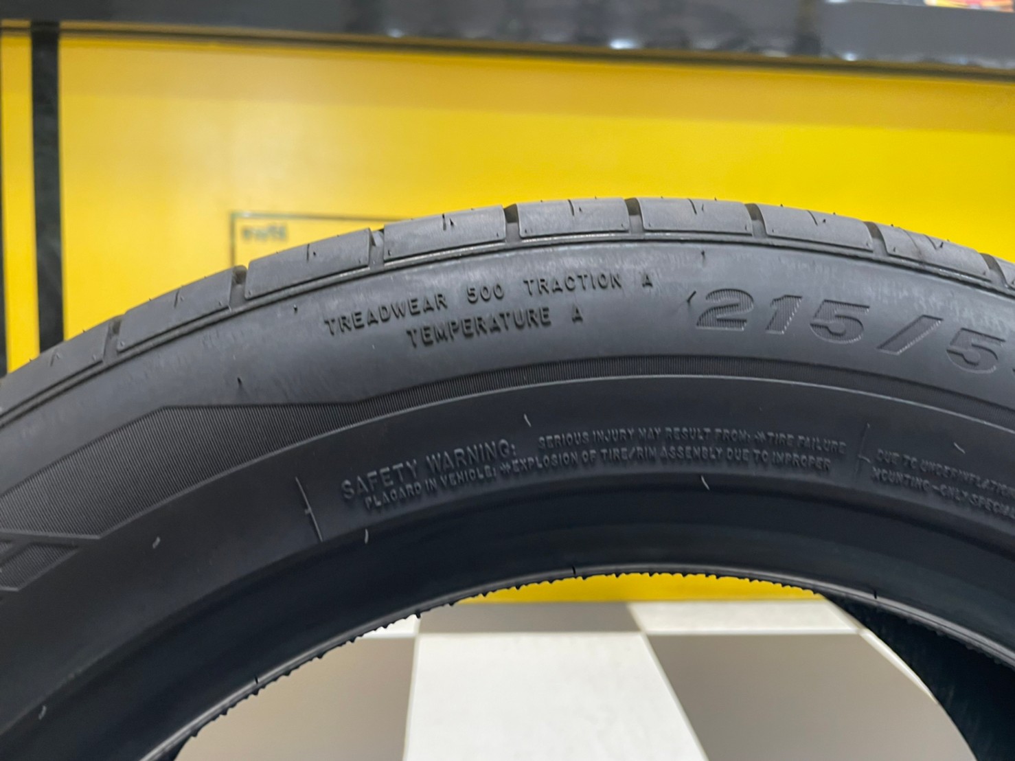 215/55R17ยางใหม่AUSTONE SP602 ยางผลิตไทย คุ้มค่ารับประกันบาดบวมเบียดตำ365วันเคลมฟรี ยางใหม่ปี2022