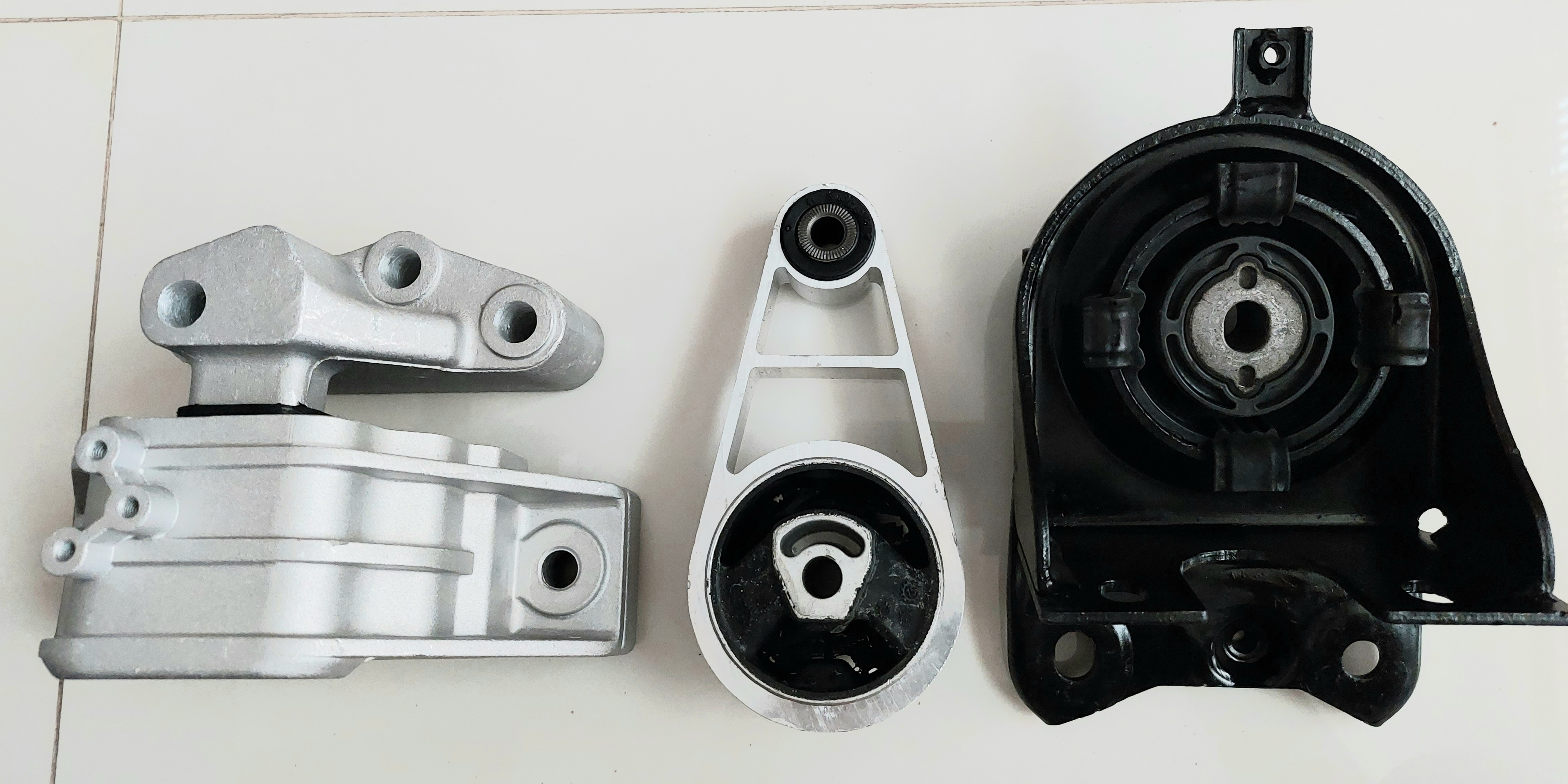 ชุดยางแท่นเครื่อง (3 ชิ้น) MG6 turbo