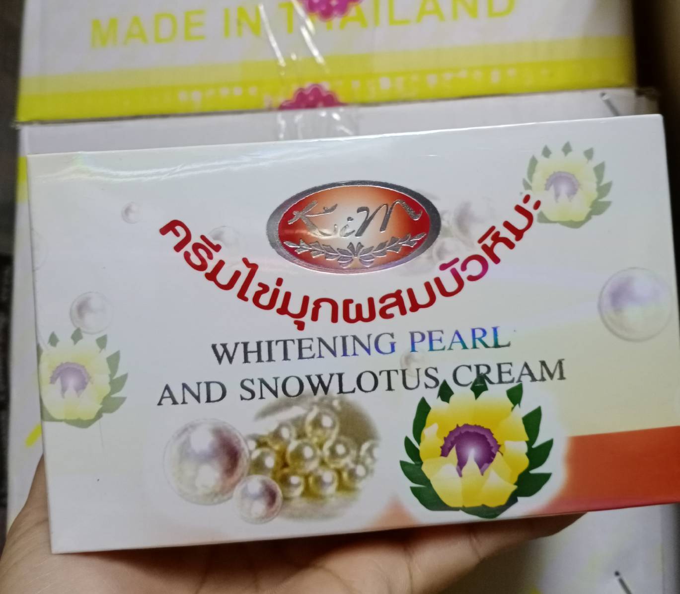 ครีมไข่มุกผสมบัวหิมะ