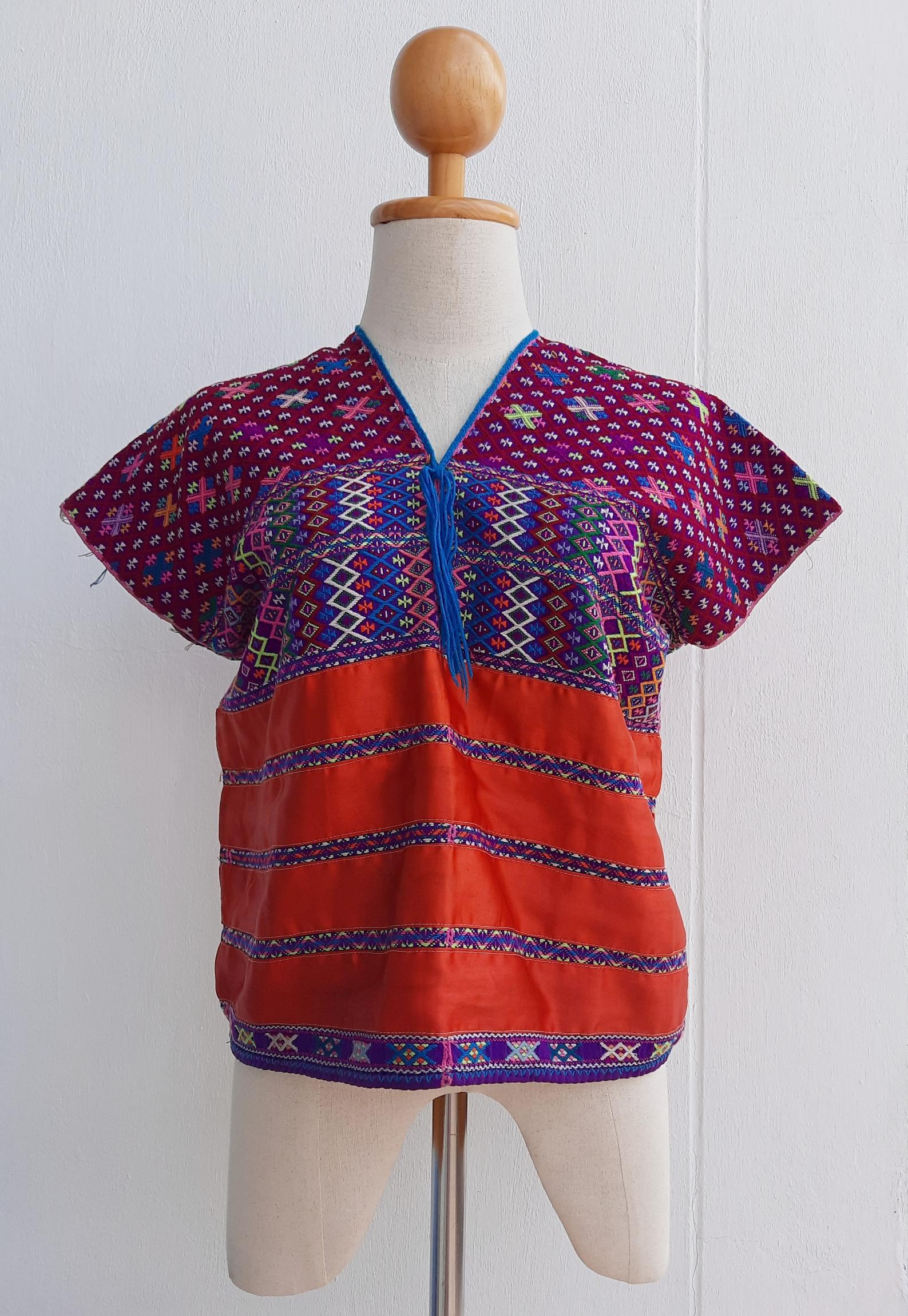 เสื้อทอมือชาวกะเหรี่ยงโปว โทนสีเปลือกมังคุด