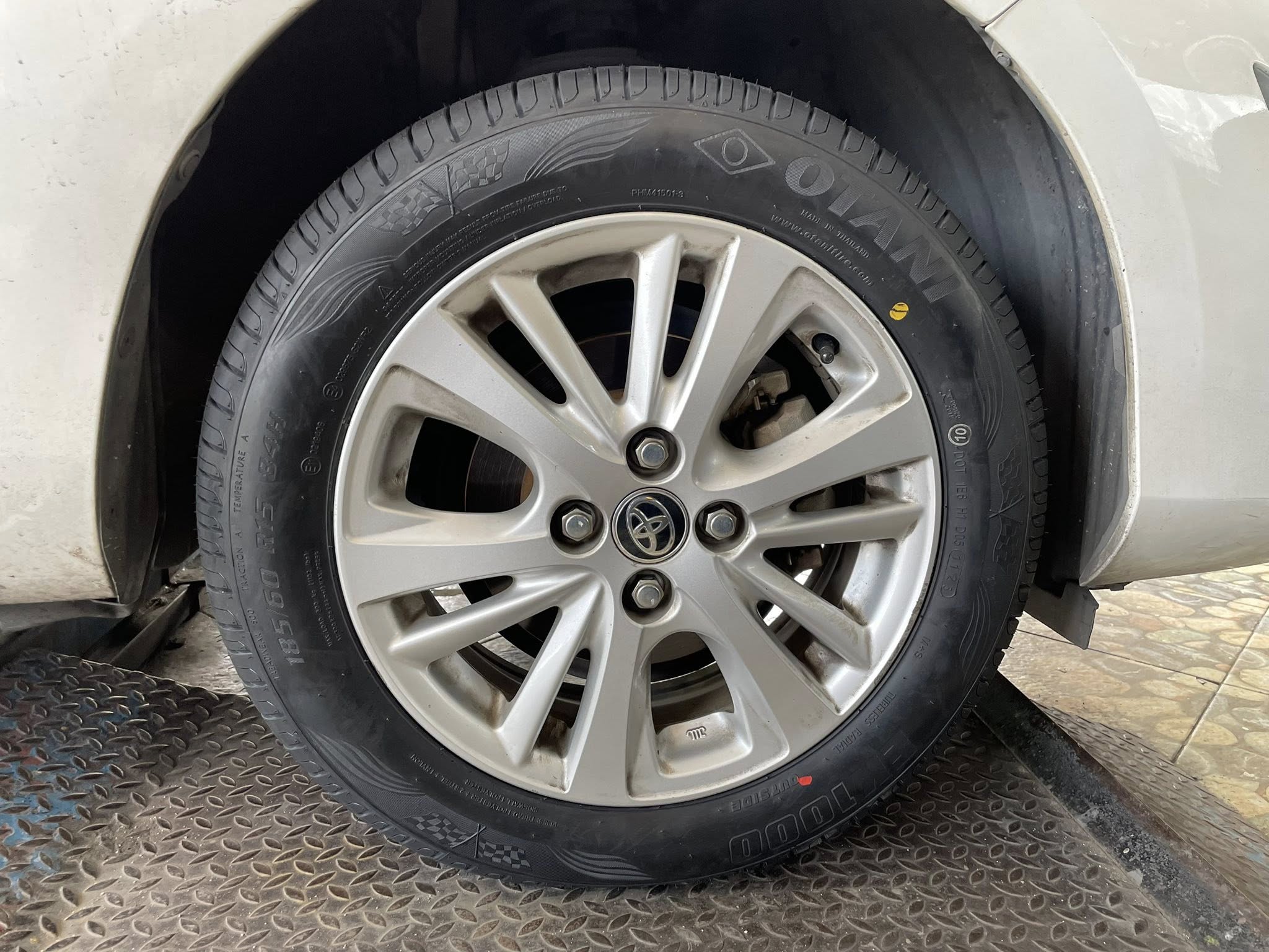 #TOYOTA_YARIS 🚘เปลี่ยนยาง 🛞🐘#OTANI_EK1000_185/60R15