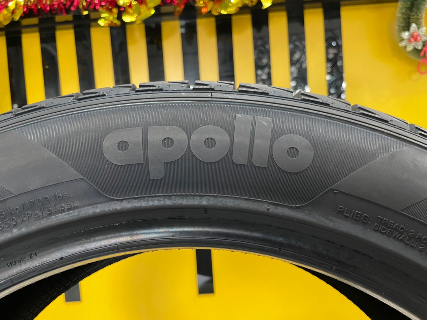 225/55R19 APOLLO APTERRA HT2 ยางใหม่ปี2023