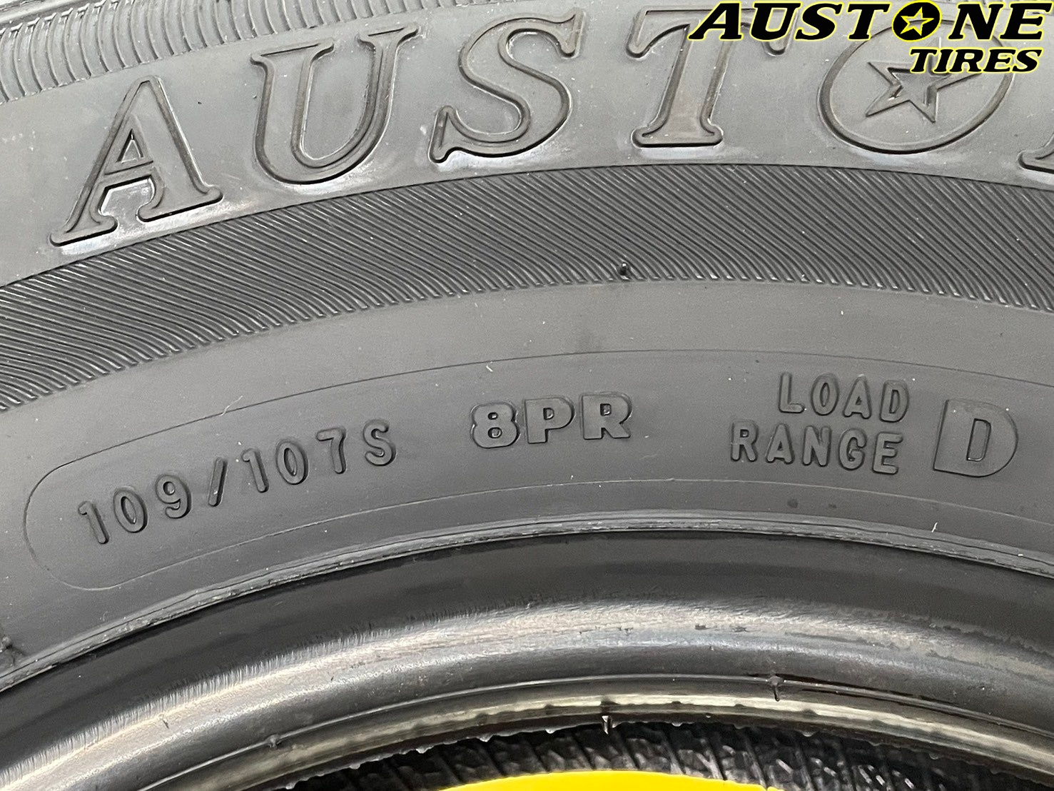 ยาง Austone รุ่น ASR71 215/70R15 ยางใหม่ปี2025
