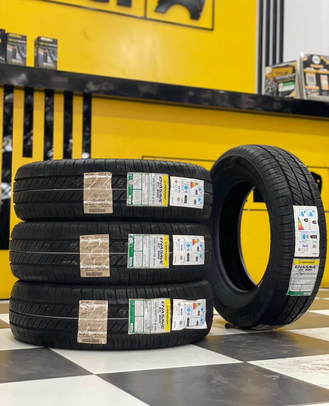 ยางใหม่ดันลอป DUNLOP ENASAVE EC300+ 195/65R15 ยางใหม่ปี2023