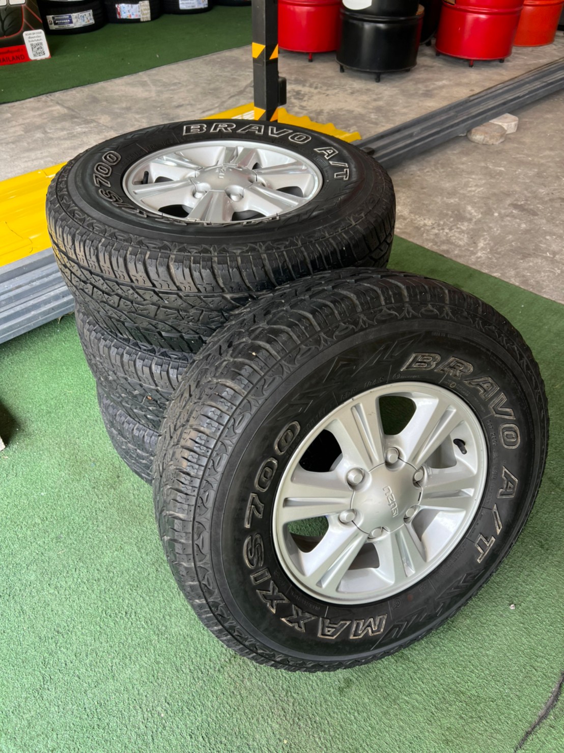 ล้อ ISUZU พร้อมยาง Maxxis 30x9.5/R15 ปี10