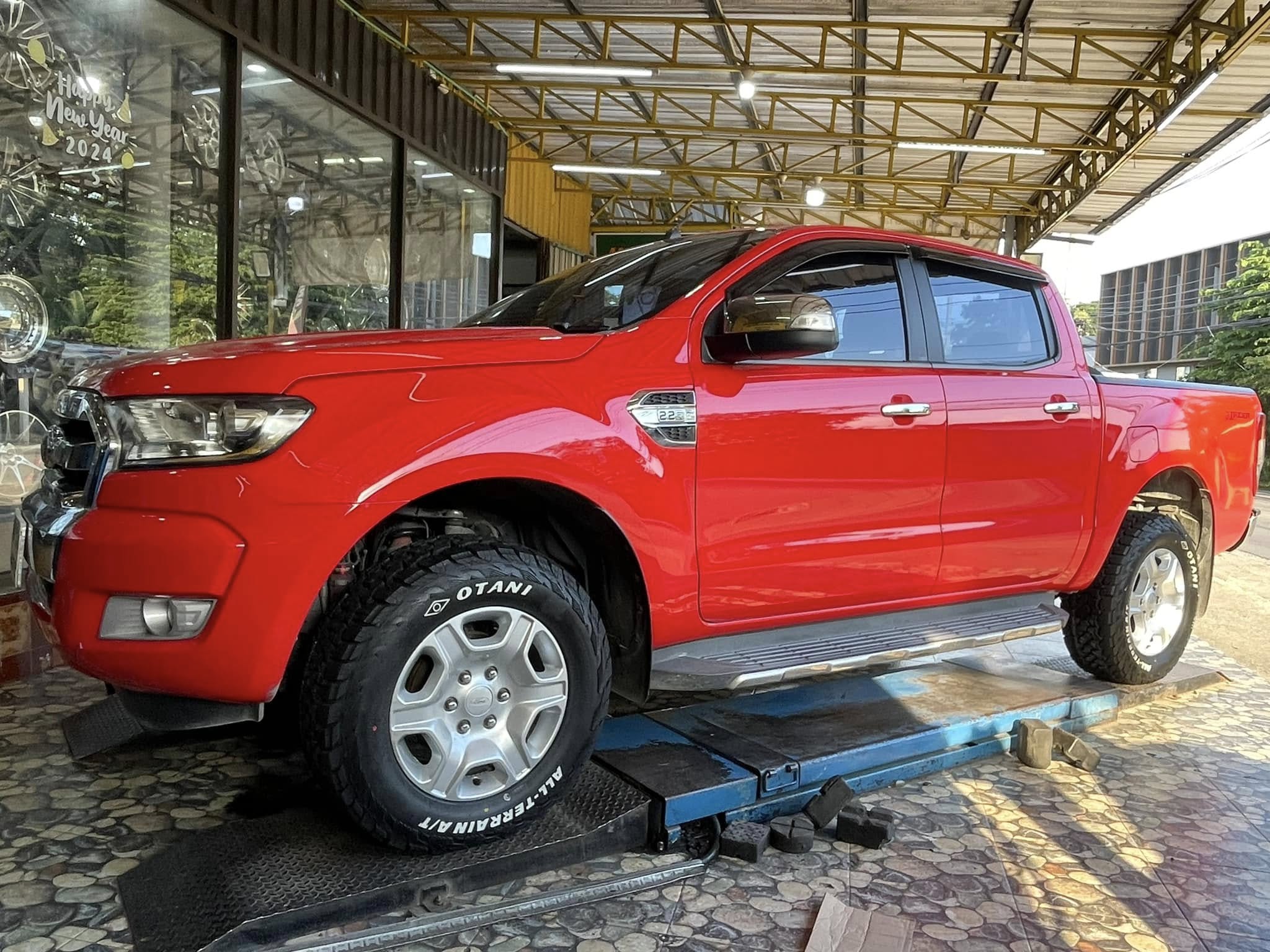 #FORD_RANGER มั่นใจคุณภาพเข้าเปลี่ยนยาง OTANI SA2000 265/65R17ยางAll-Terrian ยางสายลุย