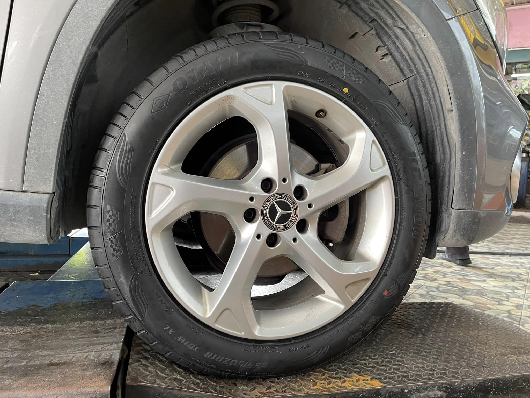 🚘 #BENZ_GLA200 เปลี่ยนยาง #OTANI #KC2000 235/50R18