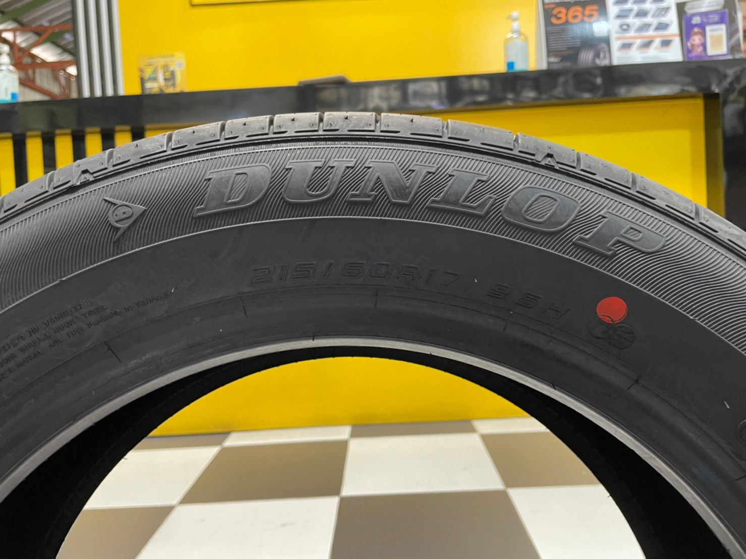 ยางใหม่ DUNLOP ENASAVE EC300+ 215/60R17 ยางใหม่ปี2022