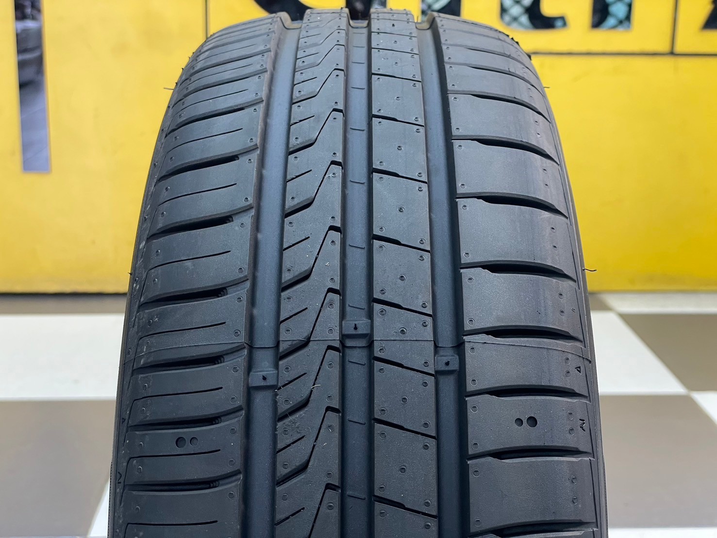 HANKOOK 185/55R15 รุ่น KINERGY ECO2 ยางใหม่ปี2024