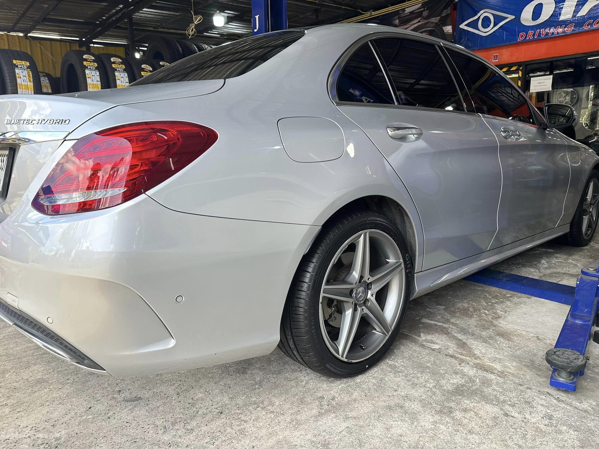 🚘 #Mercedes_Benz_C300 🛞#GITI #Runflat #ยางจีที #รันแฟลต GITI Control P10 225/45RF18 GITI Control P10 245/40RF18