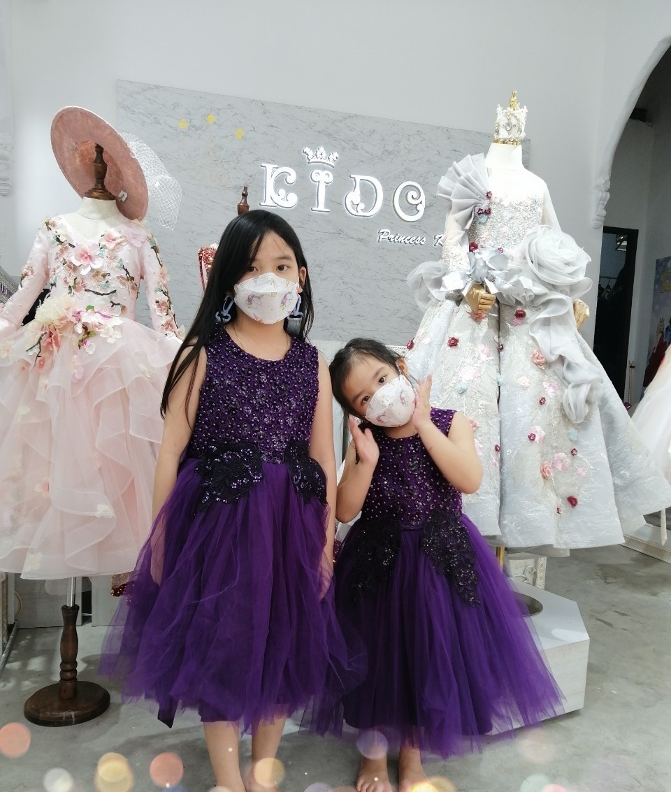 ชุดเดรสเด็ก 