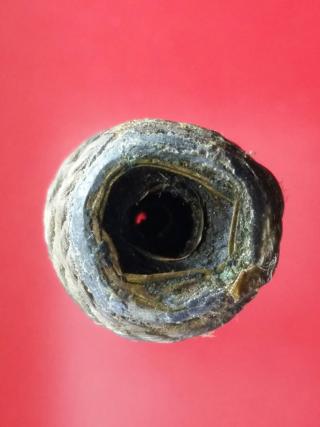 ตะกรุดโทน 3 กษัตริย์(ทองแดง+อลูมิเนียม+ทองเหลือง) สายหลวงพ่อทบ ถักด้วยเชือกปอผสม