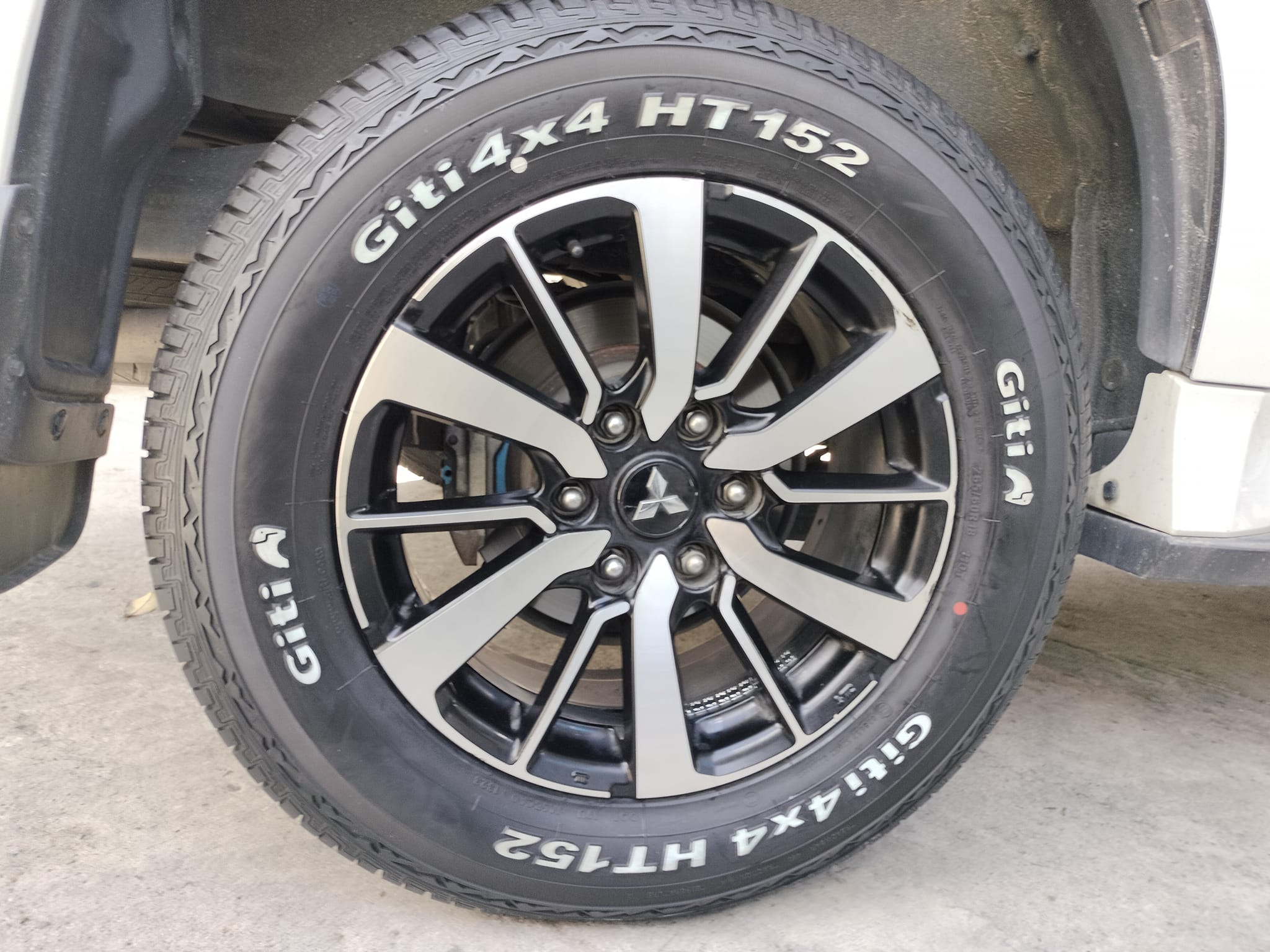 #MITSUBISHI_PAJEROSPORT #GITI_HT152_265/60R18