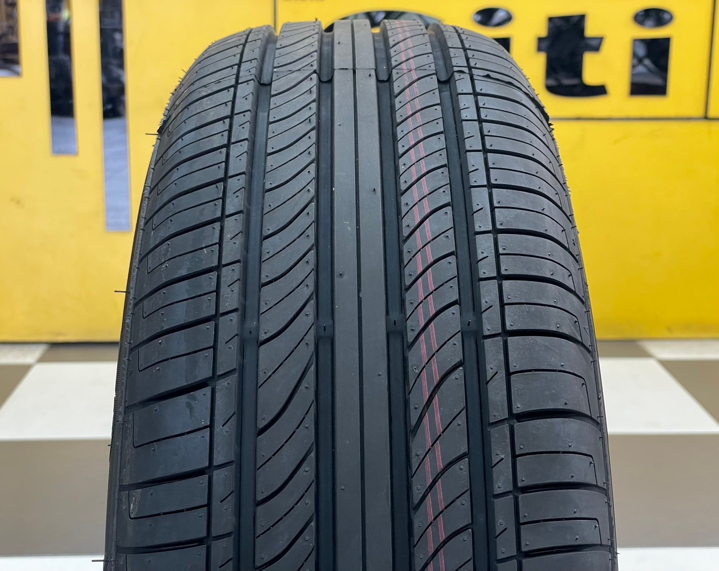 GT RADAIL CHAMPIRO ECOTEC 215/65R16 ยางใหม่ปี2024