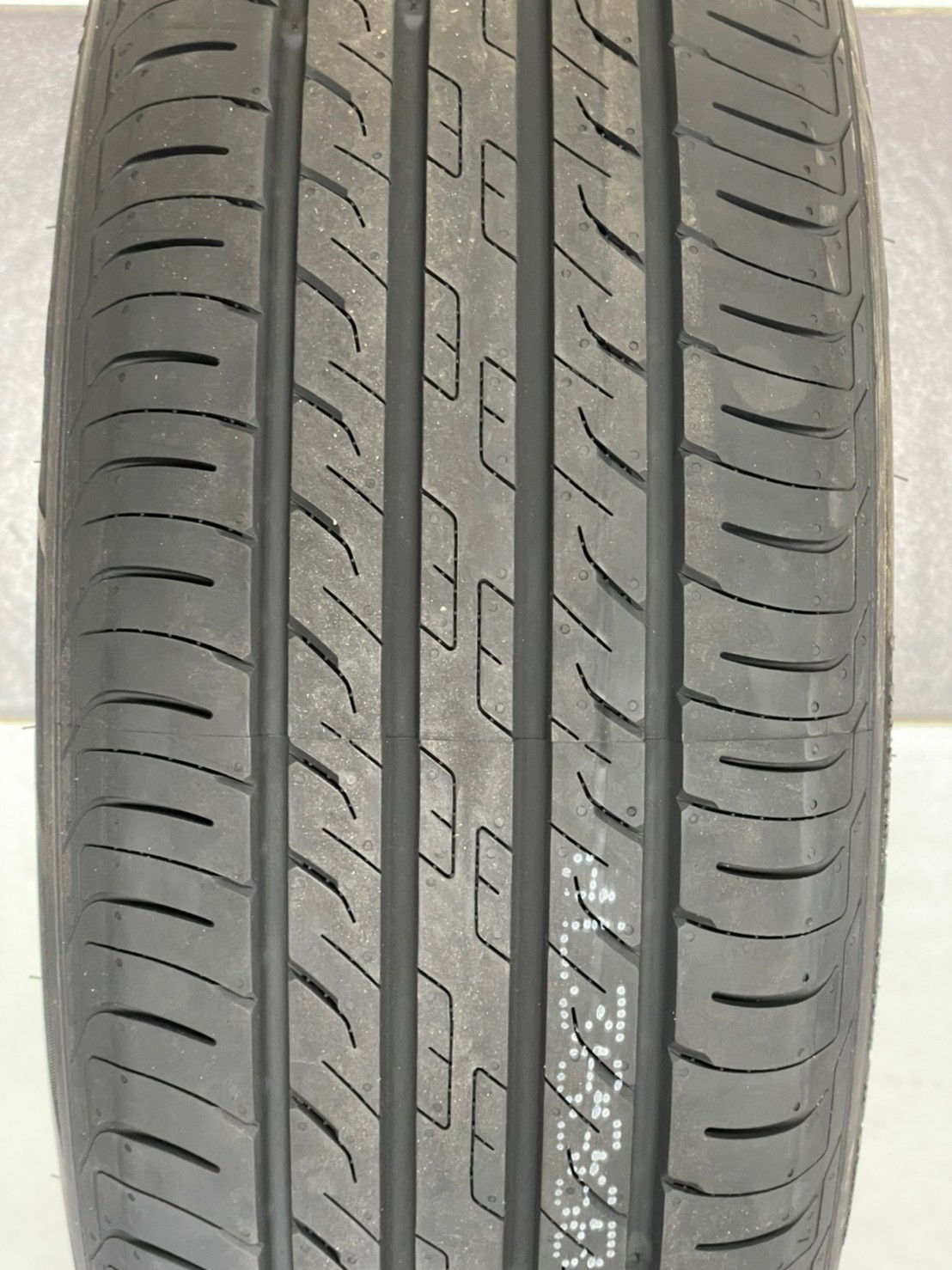 ยางใหม่ GITI Comfort225v1 215/50R18 ยางใหม่ปี2022 ราคาโปรโมชั่นพิเศษ พร้อมติดตั้งฟรี