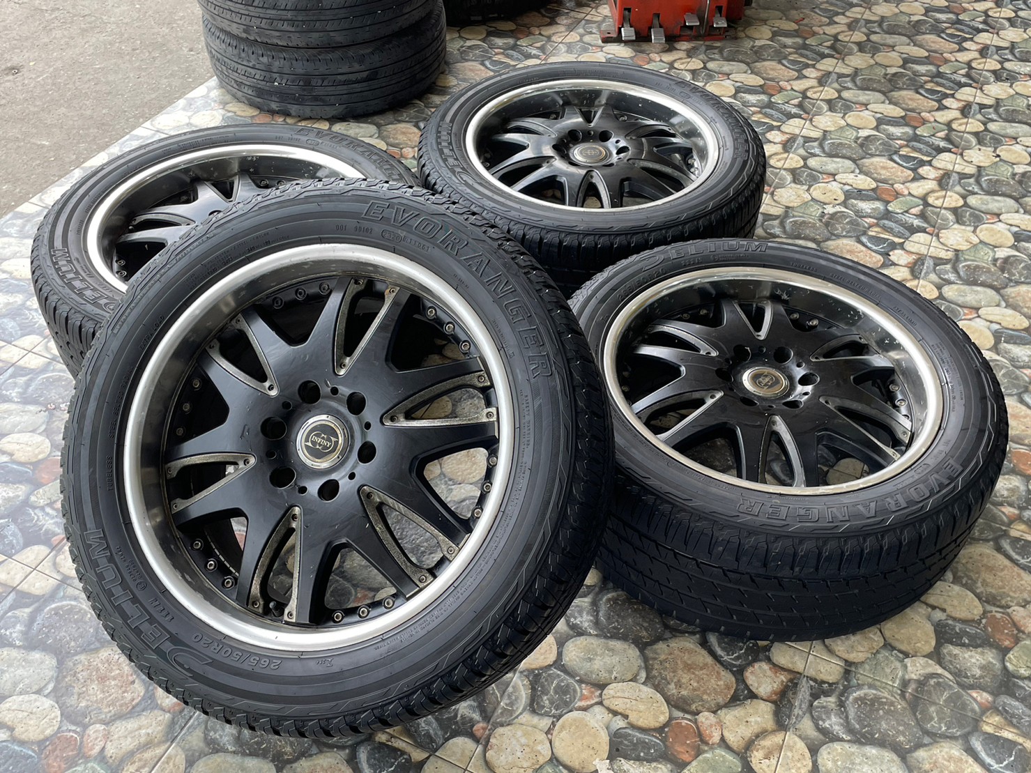 #ล้อแม็กซ์มือสองขอบ20 #Infinity 20x9 ET20 #6x139.7 สีดำขอบเงาพร้อมยาง 265/50R20 ยางปี20