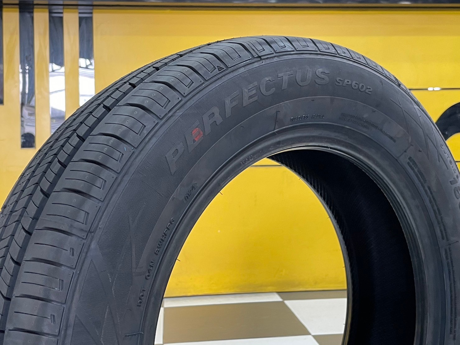 ยางใหม่ AUSTONE SP602 185/65R15 ยางผลิตไทย คุ้มค่ารับประกันบาดบวมเบียดตำ365วันเคลมฟรี ยางใหม่ปี2024