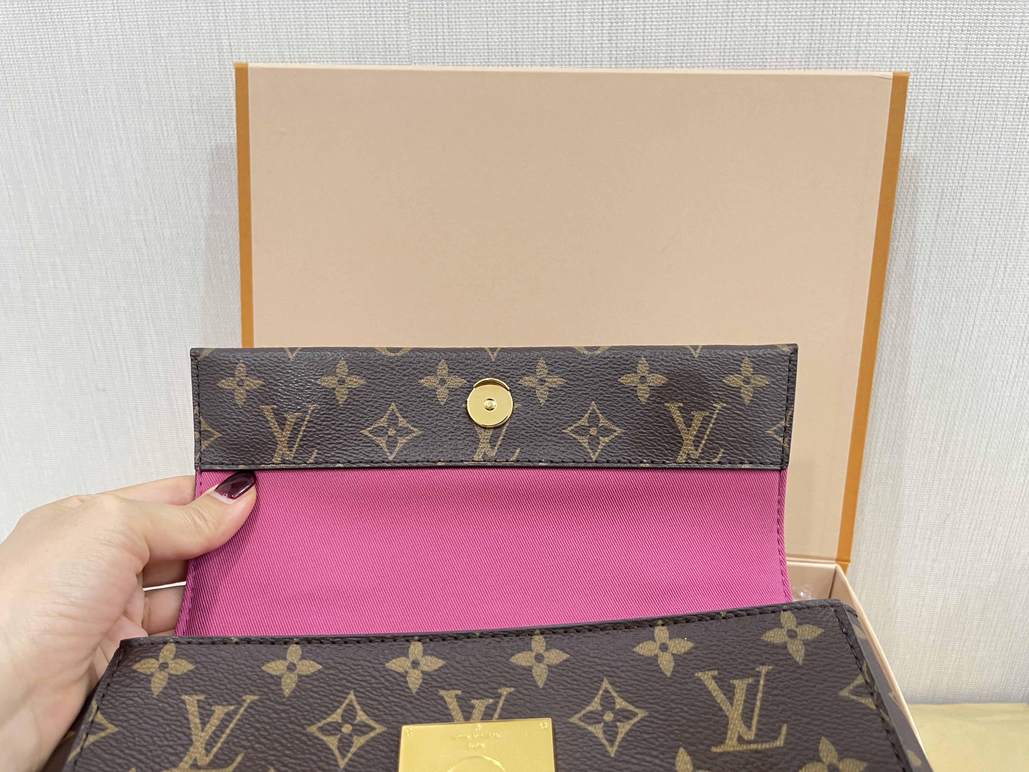LV Cluny BB มือสอง
