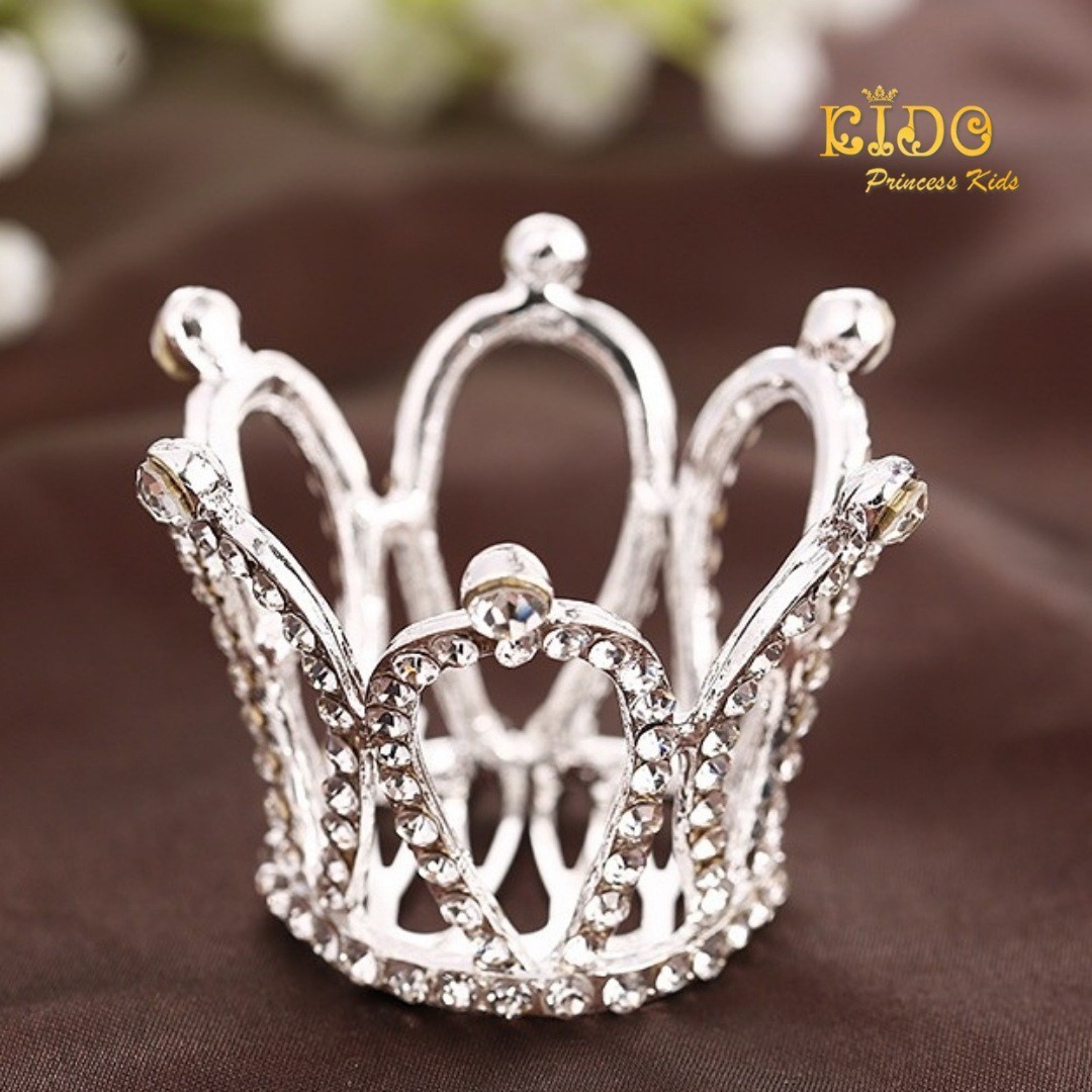 มงกุฎเด็ก(หน้าร้านอยู่รัชดา)KF621 มงกุฎเพชรจิ๋ว ประดับด้วยหยักเพชร สีเงิน สวยหวานงานหรูมาก