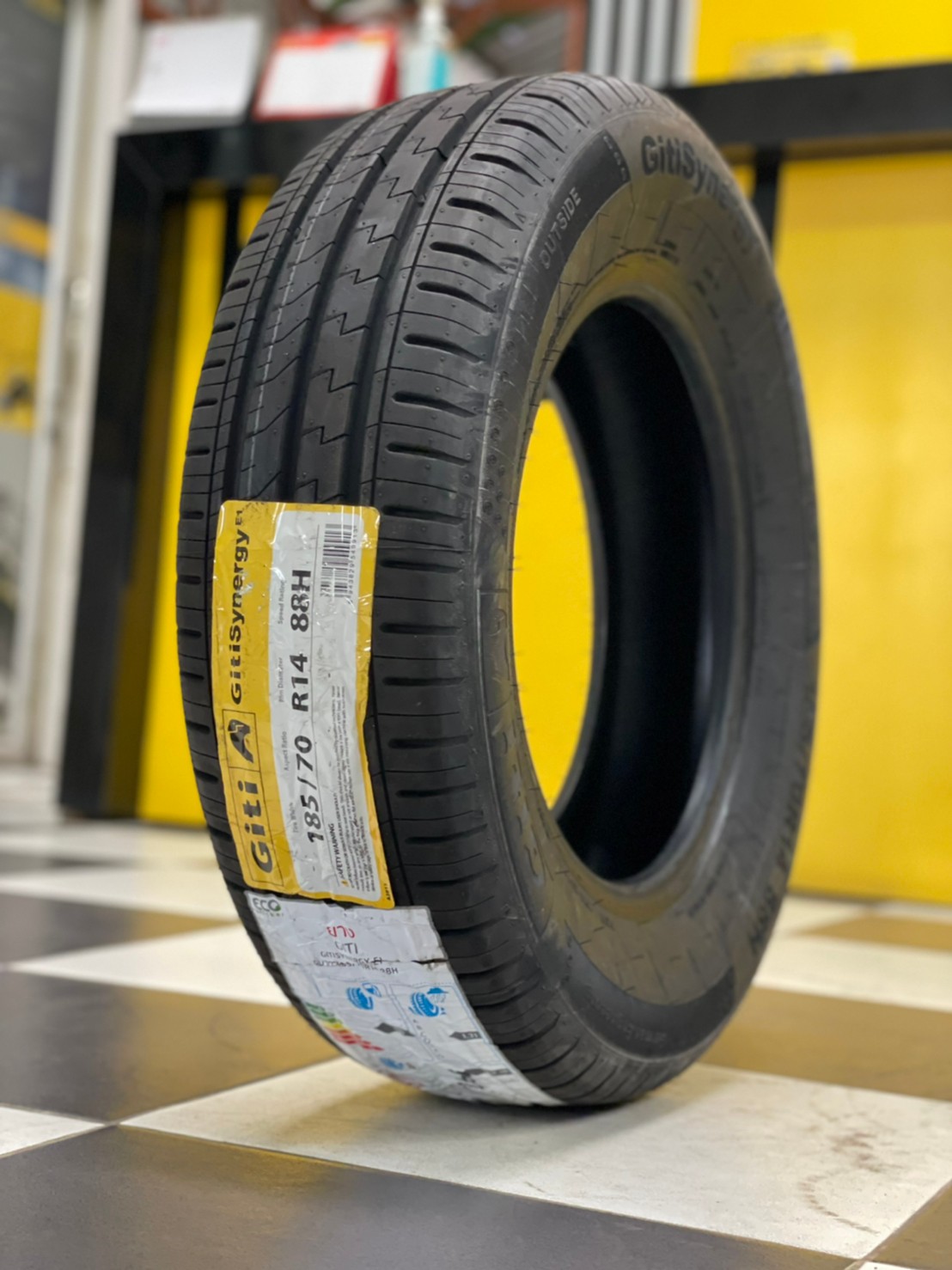 185/70R14 Giti Synergy E1 ยางสปอร์ต ยางรถยนต์คุณภาพดี สมรรถนะสูง นุ่มเงียบ