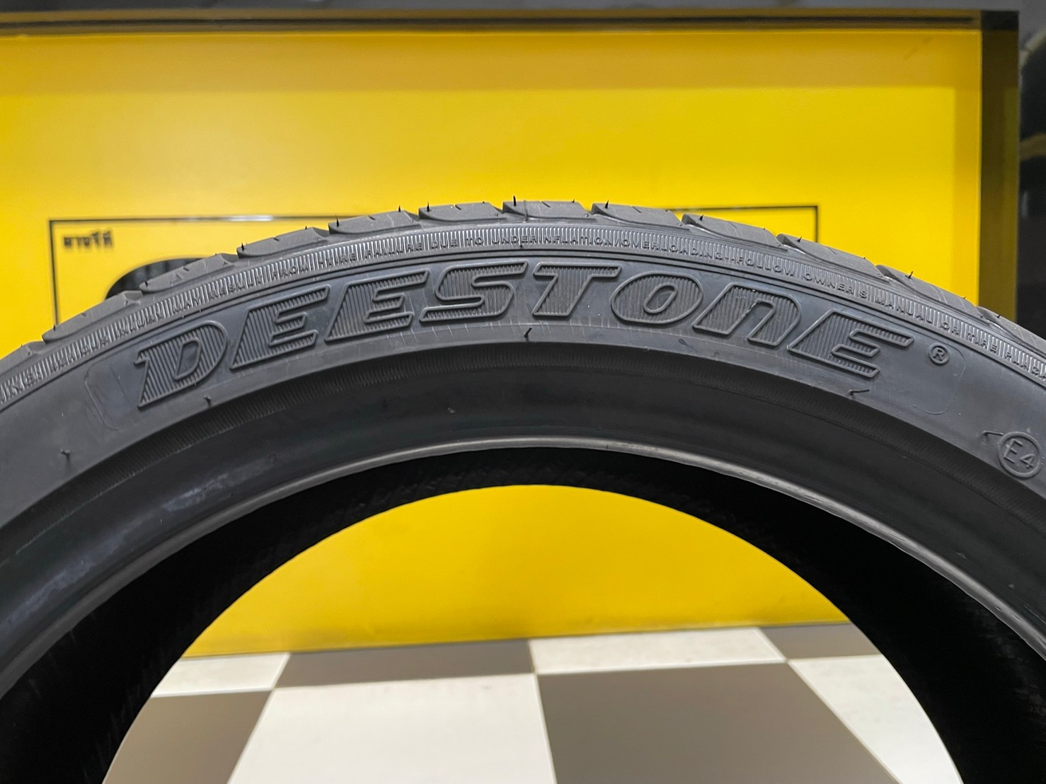 205/45R17 ยางใหม่ดีสโตน Deestone CARRERAS R702 ยางใหม่ปี2022