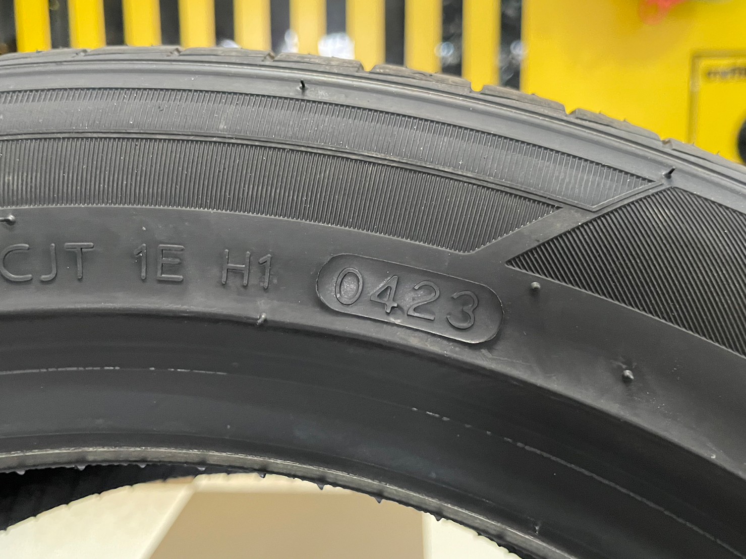 HANKOOK 195/50R16 ยางรถยนต์ รุ่น KINERGY ECO2 ยางใหม่ปี2023