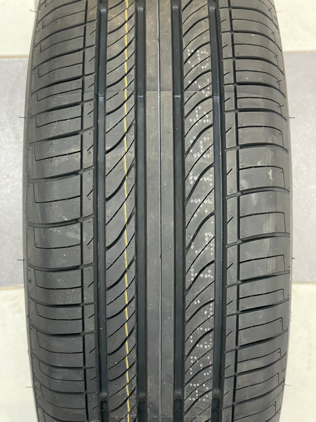 GT RADAIL CHAMPIRO ECOTEC 215/60R16 ยางใหม่ปี2024
