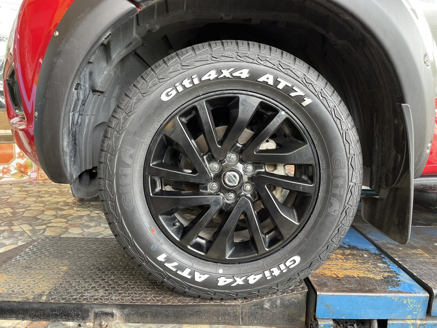 #NISSAN_NAVARA ยางจีที GITI 4x4 AT71 265/60R18