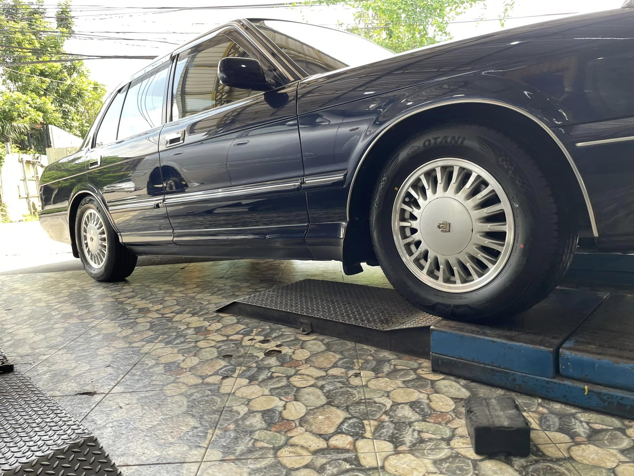 🚘 #NISSAN_CROWN เปลี่ยนยาง #OTANI #EK1000 205/65R15