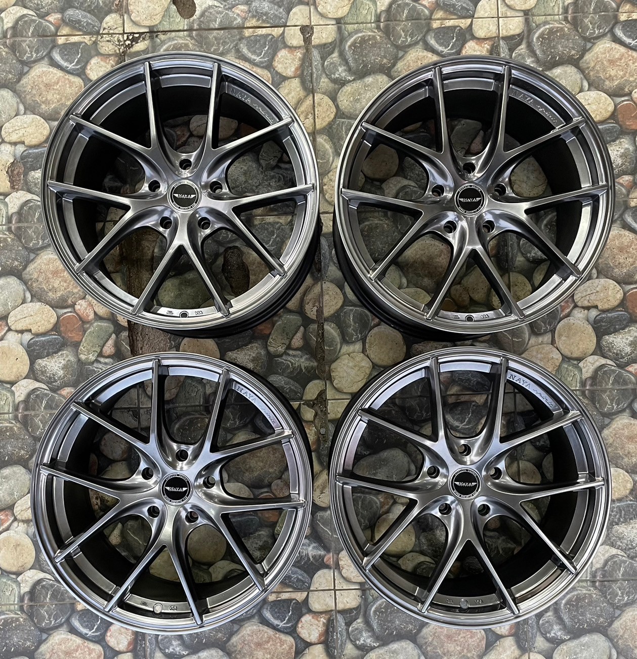 ล้อแม็กซ์ขอบ18 #NAYA #BUSLER ล้อเบาจากค่ายNAYA 18x8 ET40 5x120 สีบรอนซ์เทา ล้อมือ2สภาพใหม่