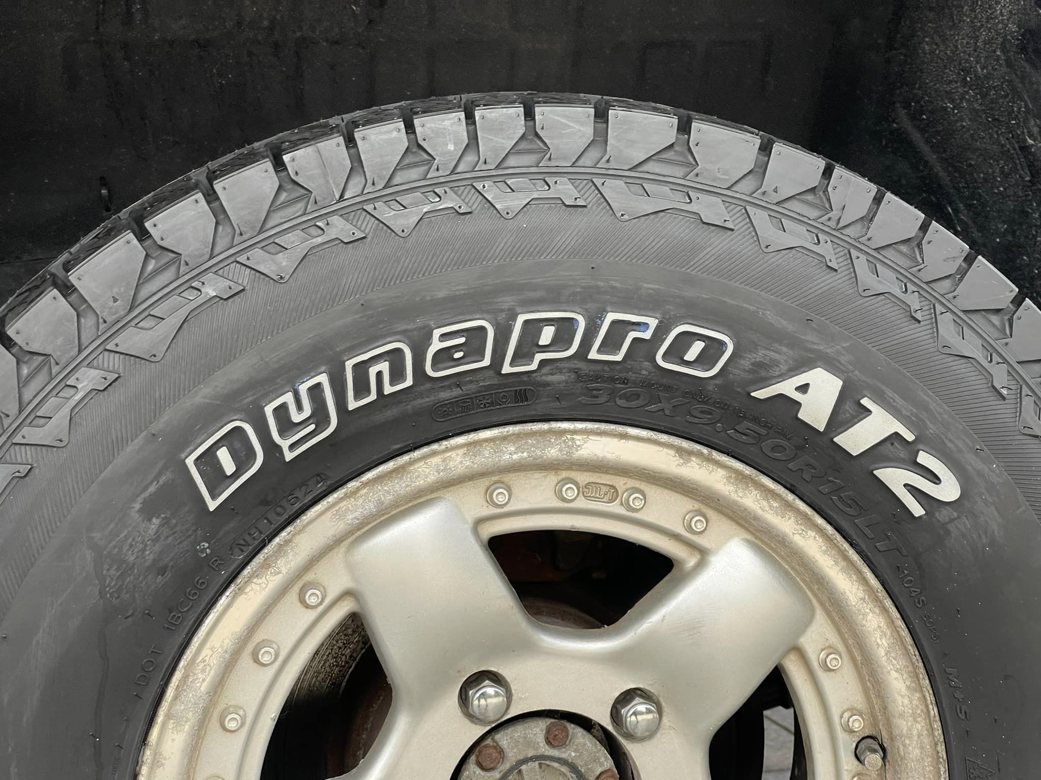 #SUZUKI_CARIBIAN❤️ #ยางสายลุย #ยางAT รุ่นใหม่ #ตัวหนังสือสีขาว #ยางแบรนด์เกาหลี #ยางใหม่ปี2024 #Hankook_Dynapro_AT2 30X9.50R15 #RF11